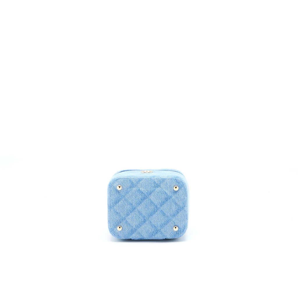 CHANEL VANITY CASE WITH CHAIN DENIM LGHW (MICROCHIP)