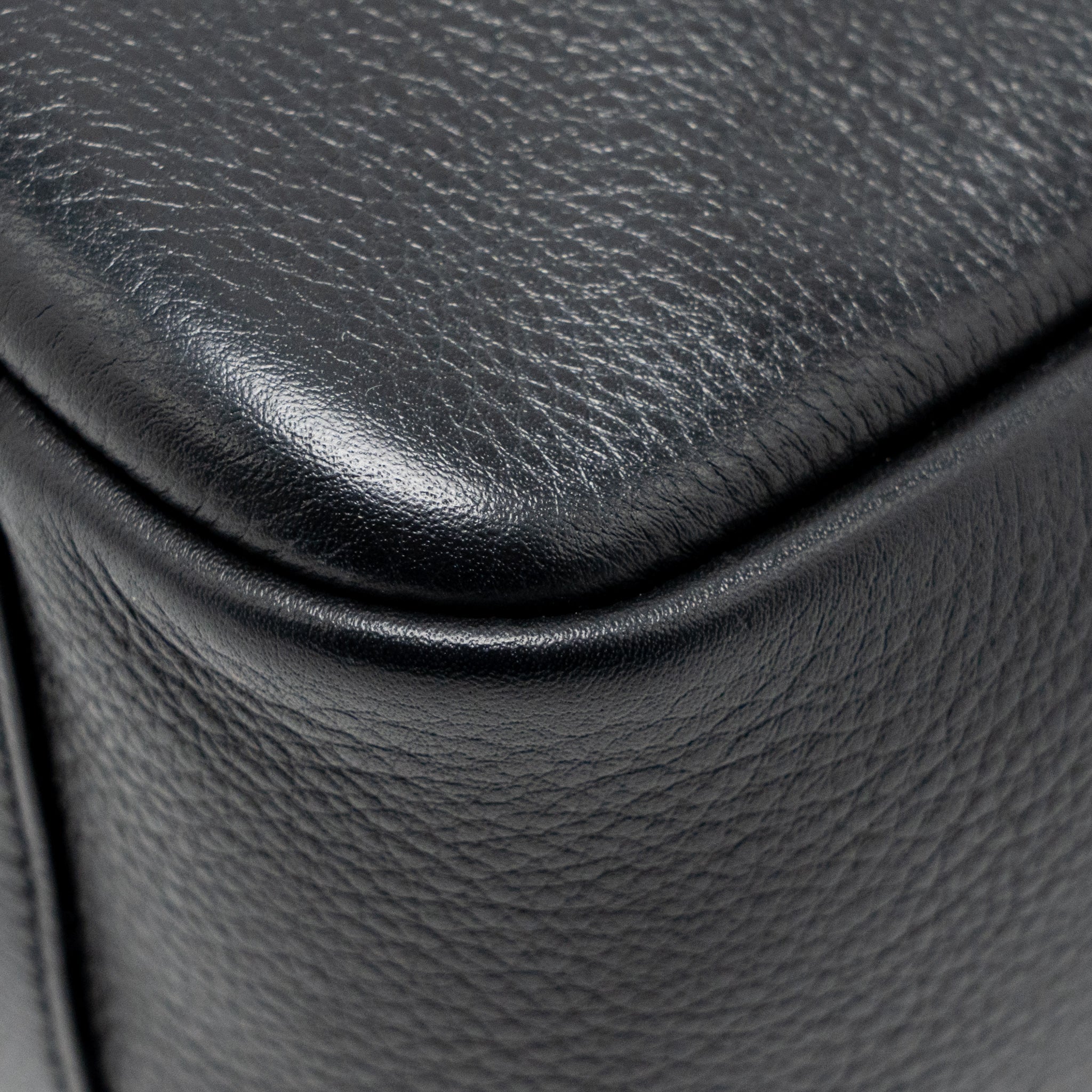 SAINT LAURENT LE 5 A 7 SOFT SMALL BAG CALFSKIN BLACK GHW