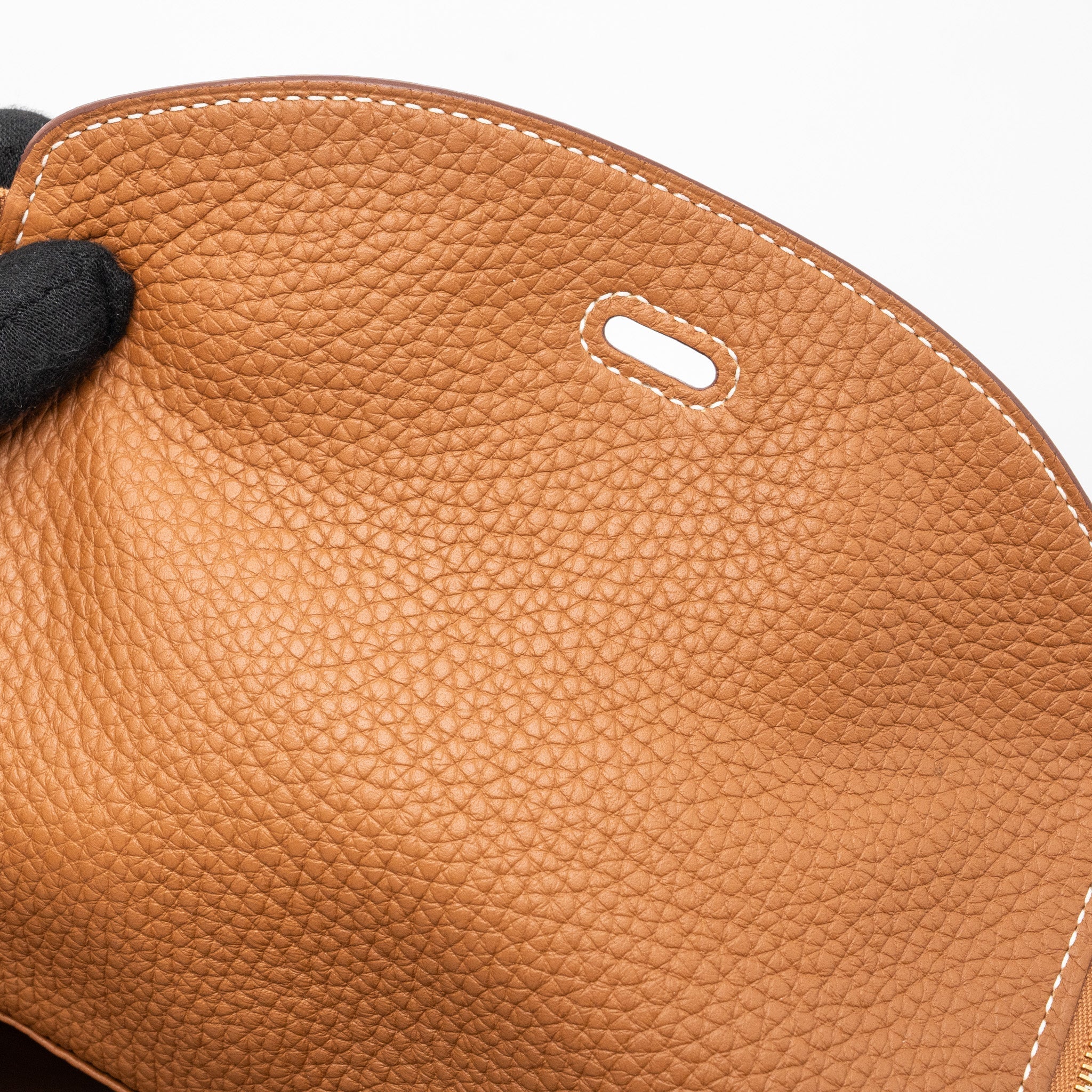 HERMES LINDY 26 CLEMENCE GOLD WITH GHW