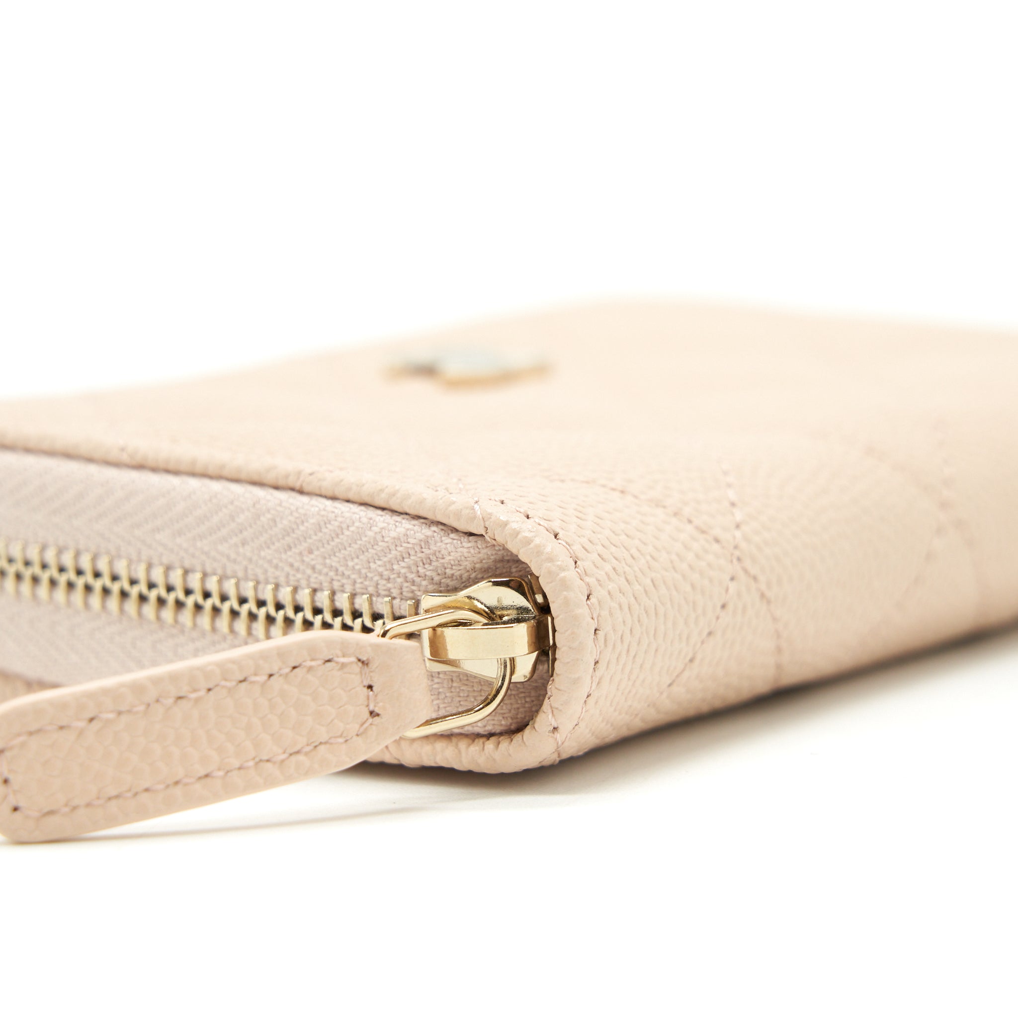 CHANEL 22C ZIPPY CARD HOLDER CAVIAR LIGHT BEIGE LGHW