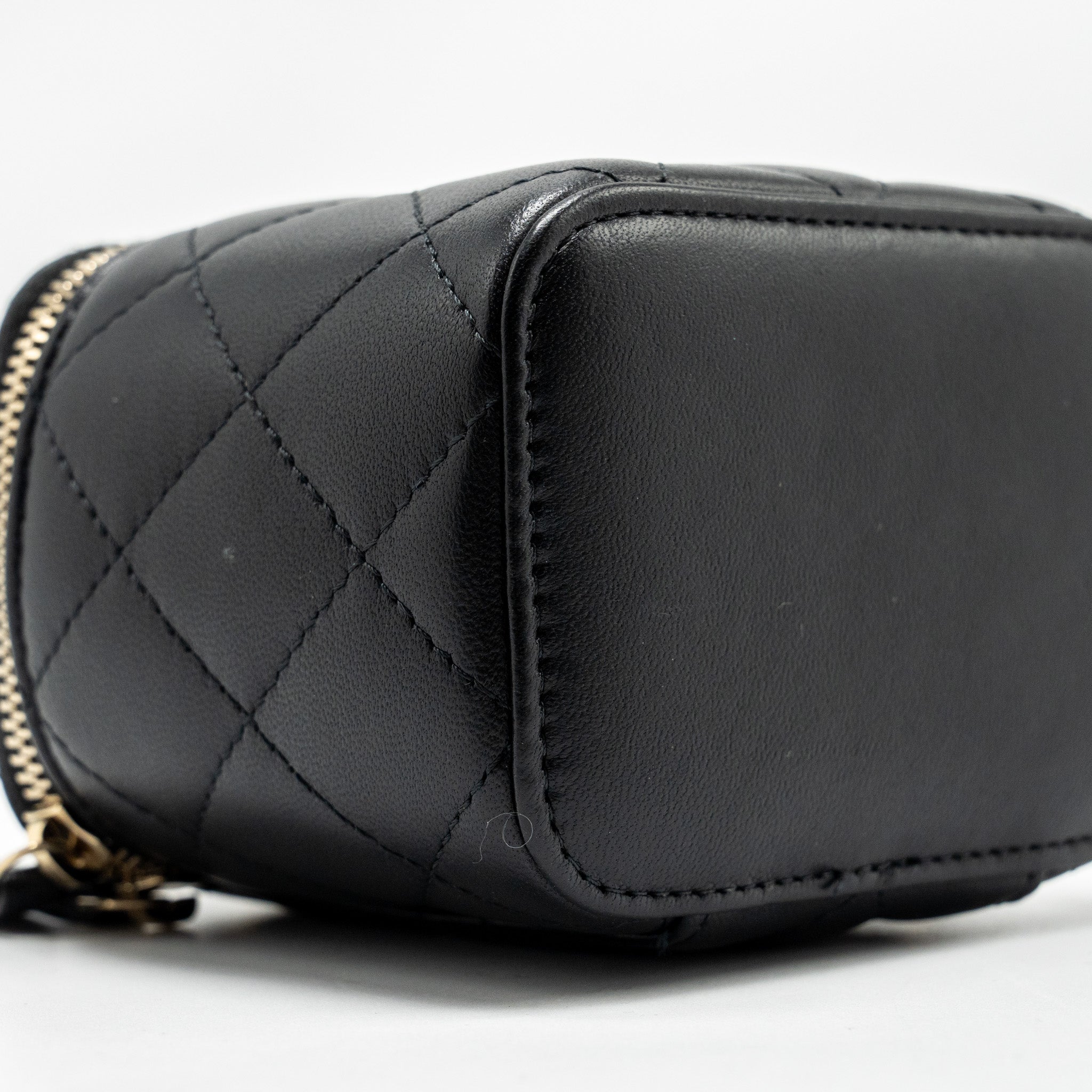 CHANEL PEARL CRUSH MINI VANITY CASE LAMBSKIN BLACK GHW
