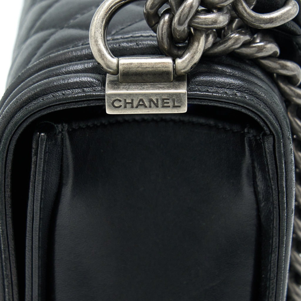 CHANEL MEDIUM BOY BAG LAMBSKIN BLACK RUTHENIUM SHW