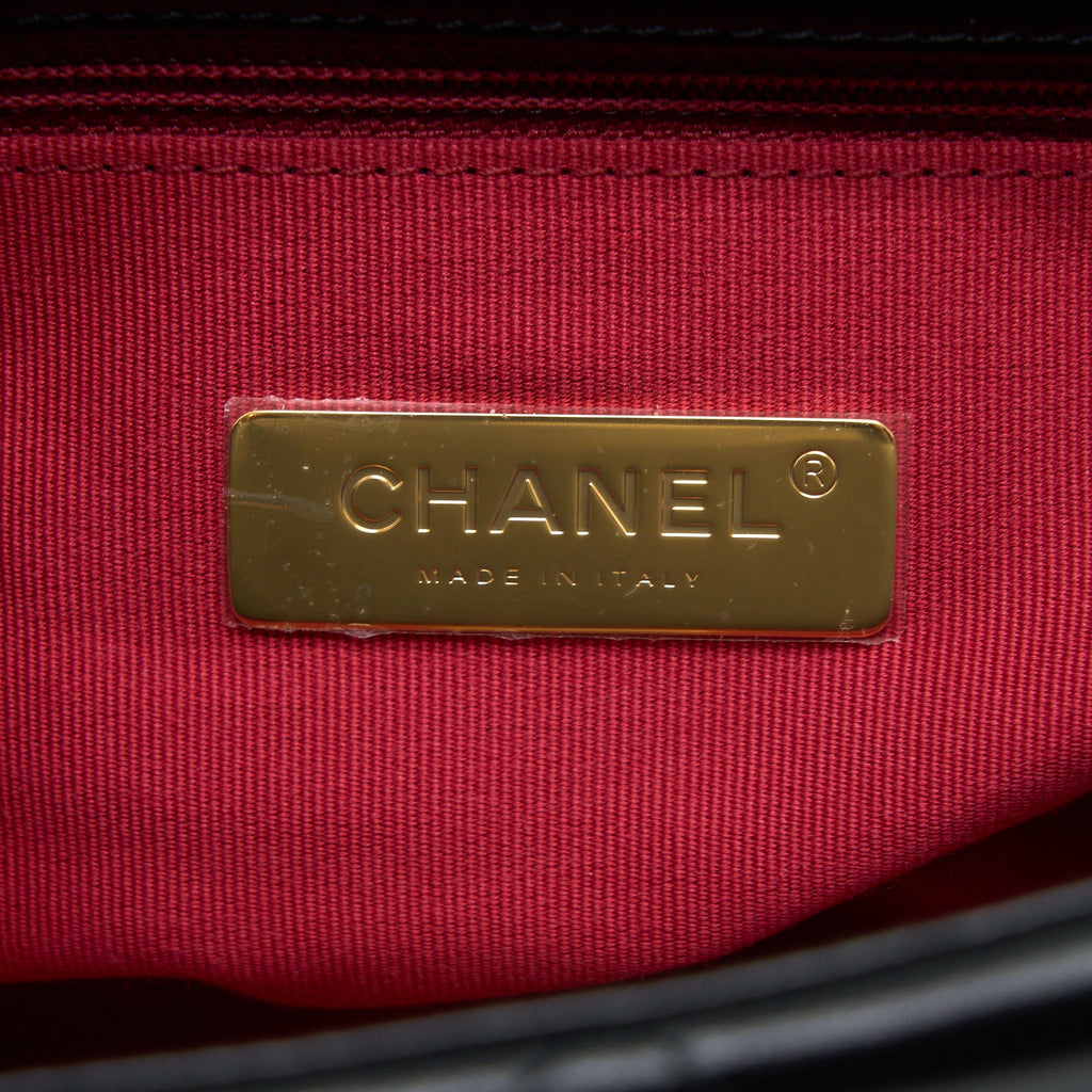 CHANEL MEDIUM 19 BAG GOATSKIN BLACK MULTICOLOUR HARDWARE (MICROCHIP)