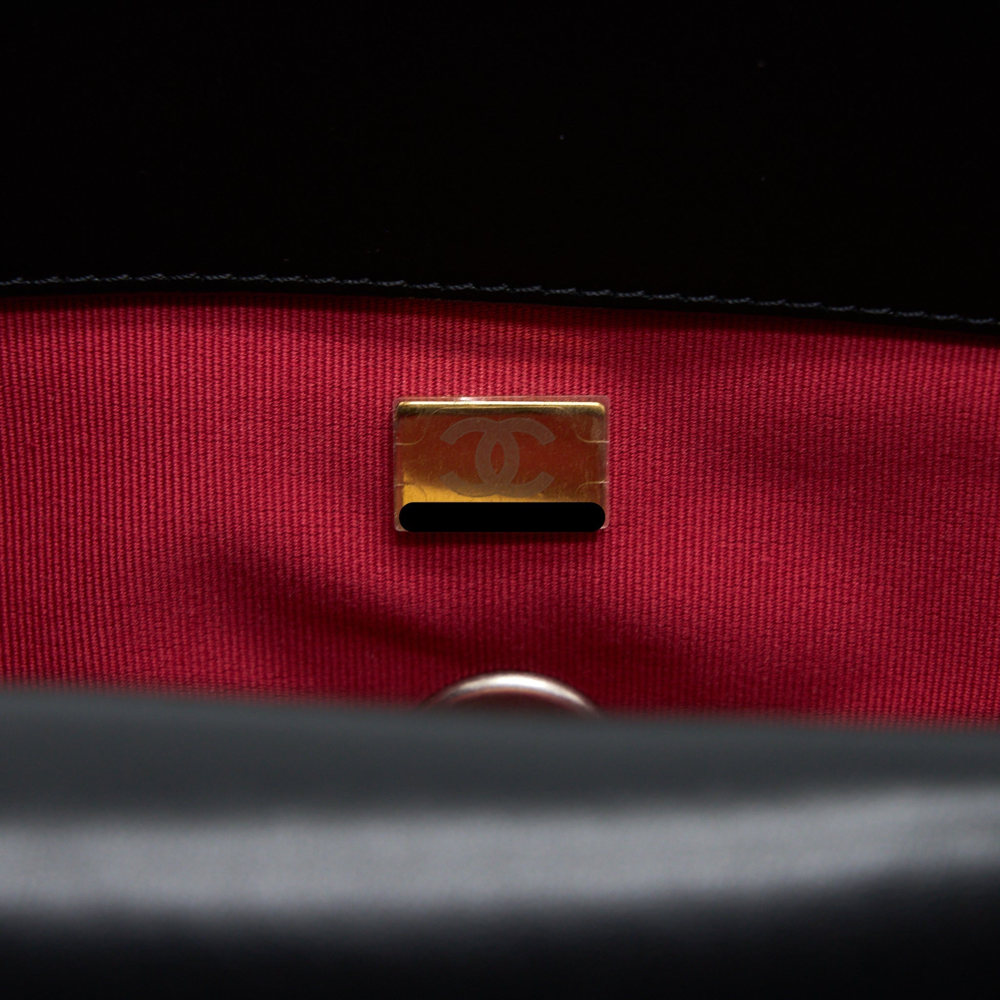 CHANEL MEDIUM 19 BAG GOATSKIN BLACK MULTICOLOUR HARDWARE (MICROCHIP)