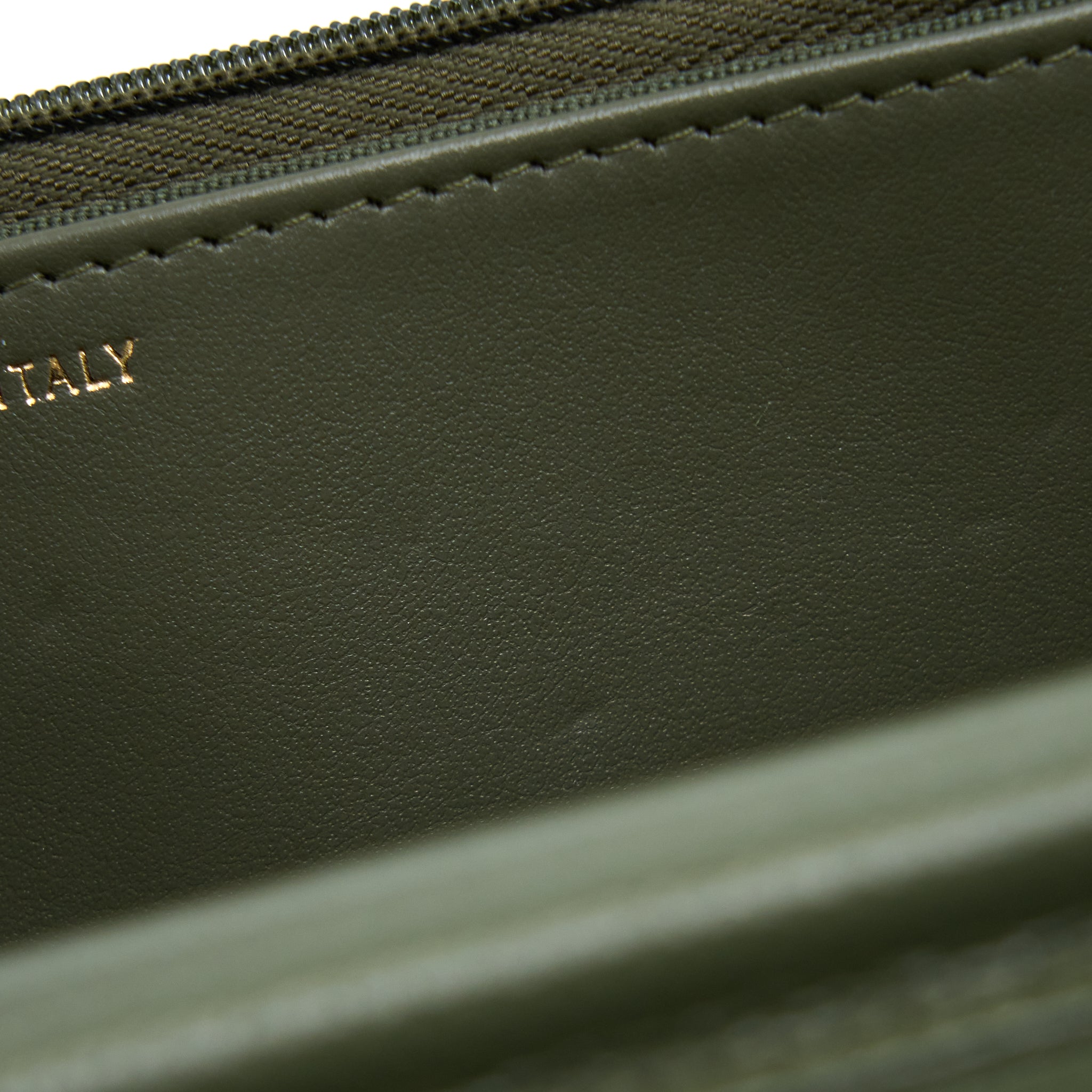 CHANEL 22K WALLET ON CHAIN CAVIAR DARK GREEN LGHW (MICROCHIP)