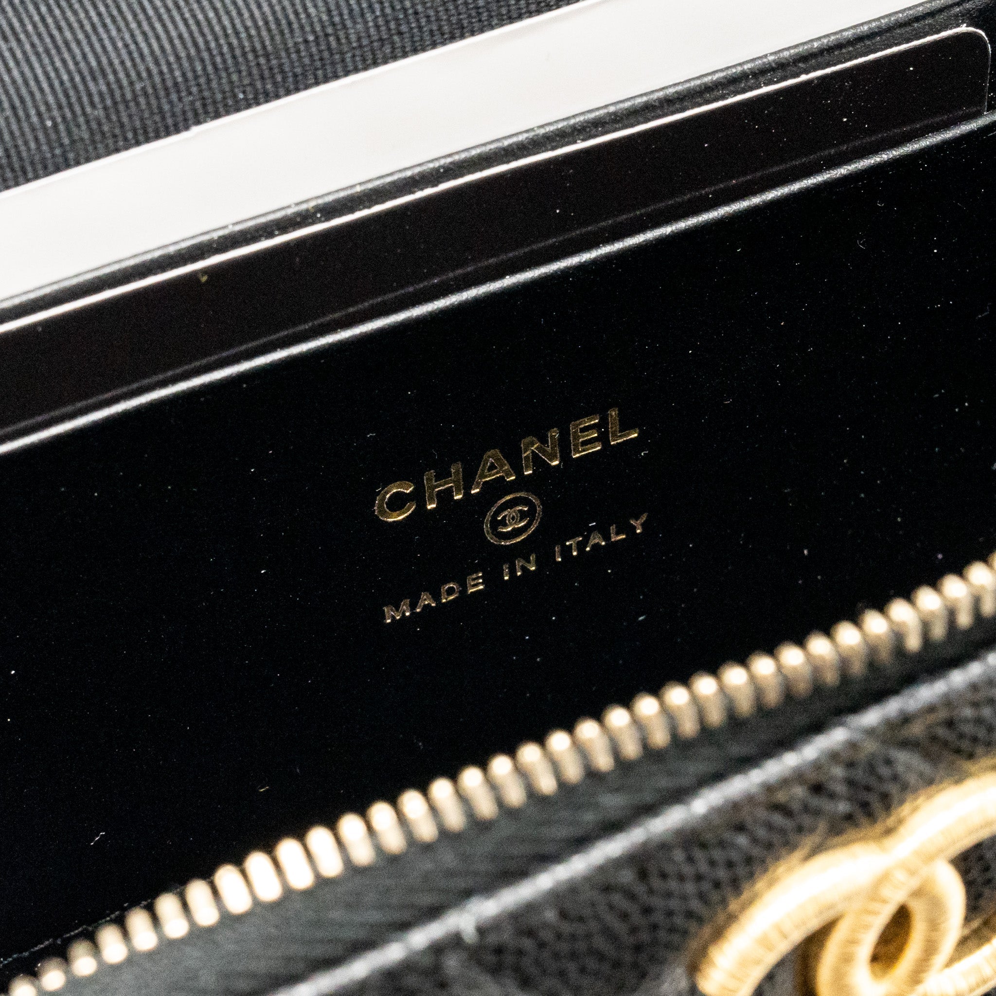 CHANEL TOP HANDLE VANITY BAG CAVIAR BLACK GHW (MICROCHIP)