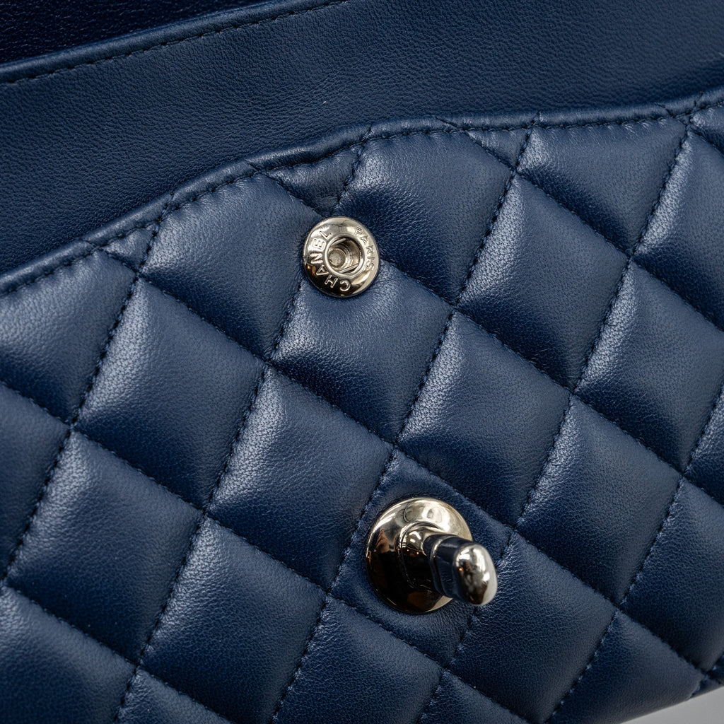CHANEL MEDIUM CLASSIC DOUBLE FLAP BAG LAMBSKIN DARK BLUE SHW