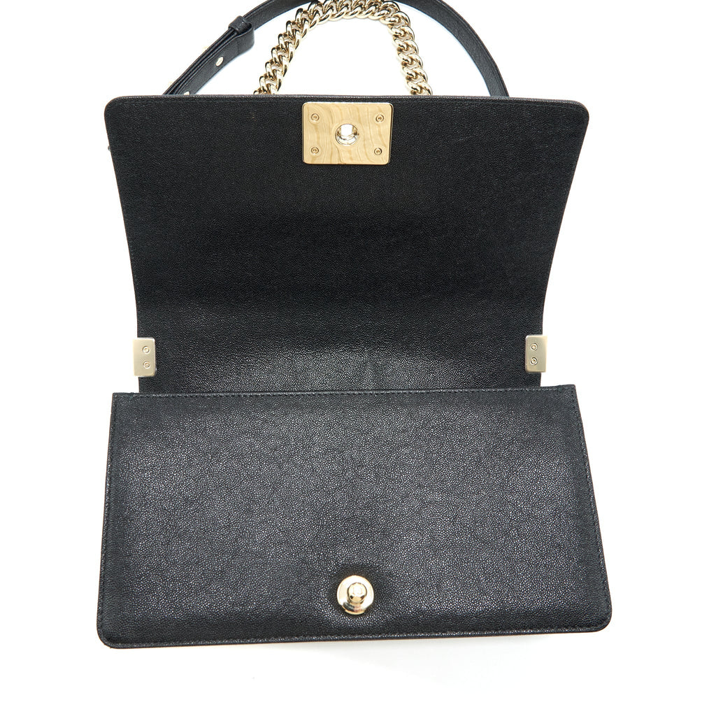 CHANEL MEDIUM BOY CHEVRON CAVIAR BLACK LGHW