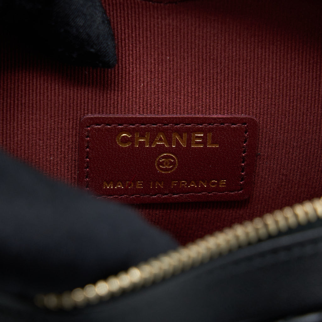 CHANEL 22S SMALL HEART BAG LAMBSKIN BLACK LGHW