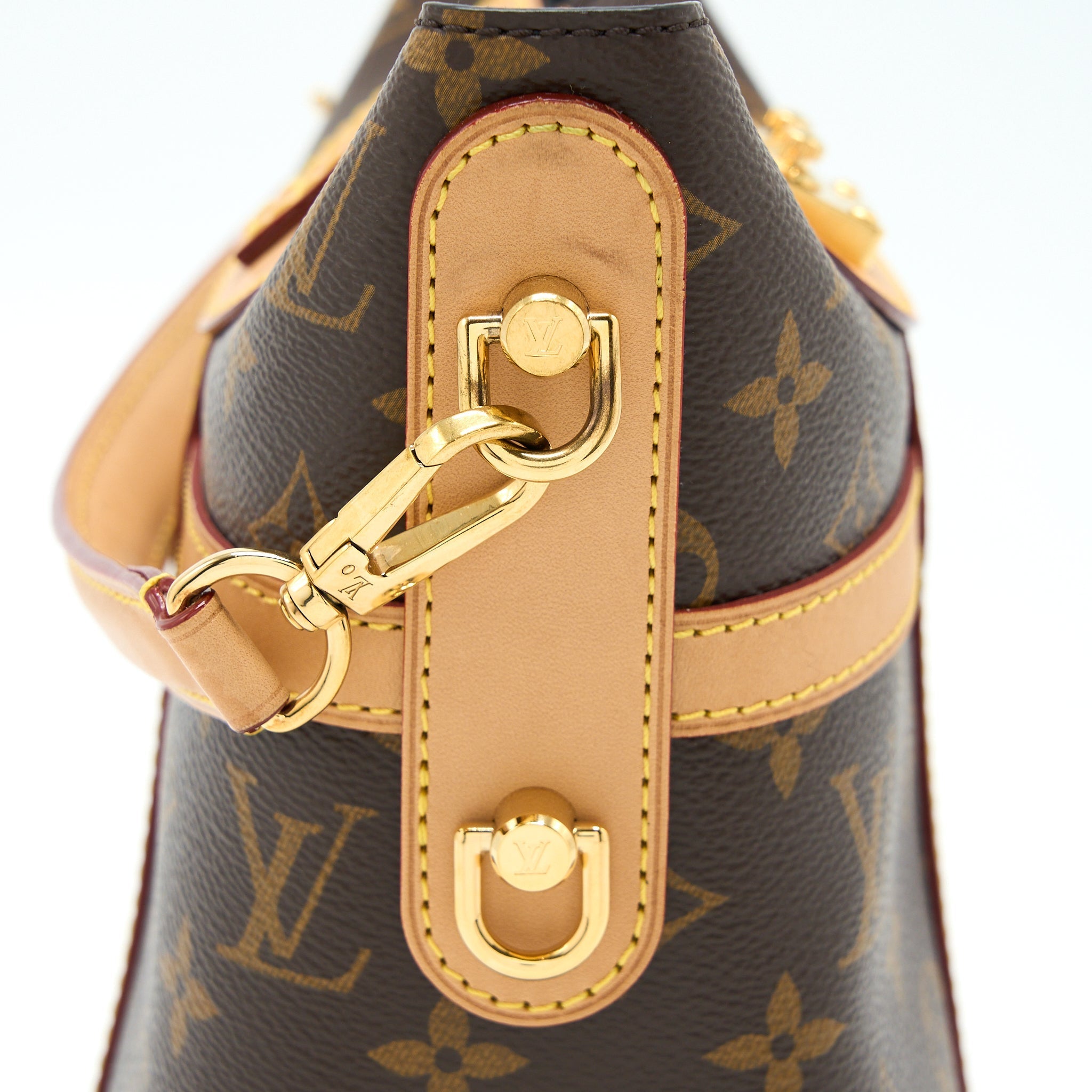 LOUIS VUITTON DUFFLE BAG MONOGRAM CANVAS GHW