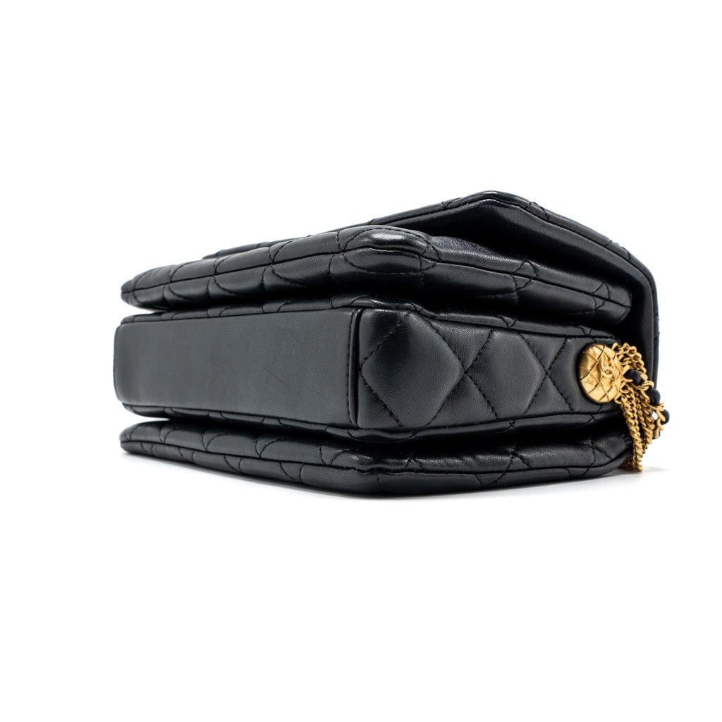 CHANEL 22A MINI SQUARE FLAP BAG LAMBSKIN BLACK GHW (MICROCHIP)