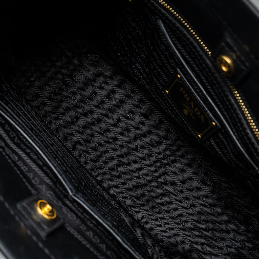 PRADA TOTE BAG NYLON / LEATHER BLACK GHW