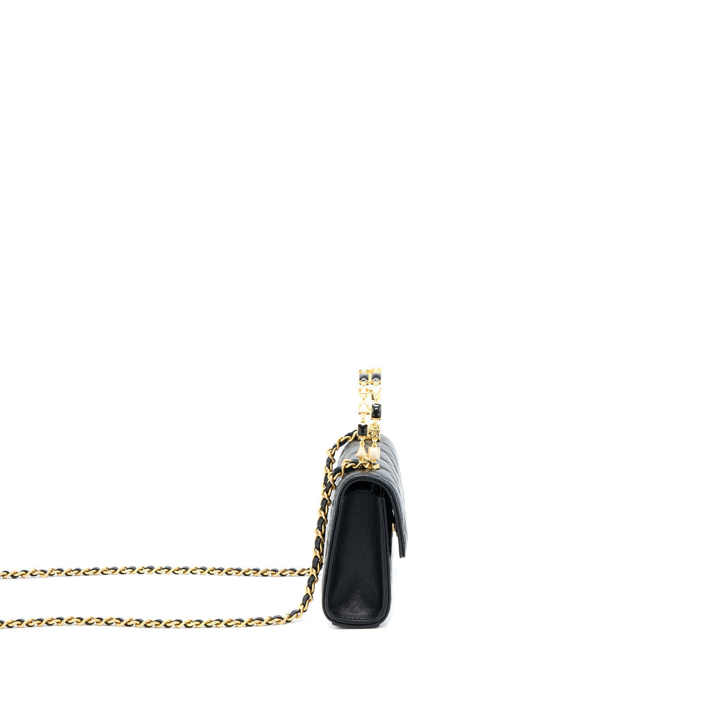CHANEL 22B FLAP BAG ENAMEL/CC LOGO TOP HANDLE LAMBSKIN BLACK BRUSHED GHW