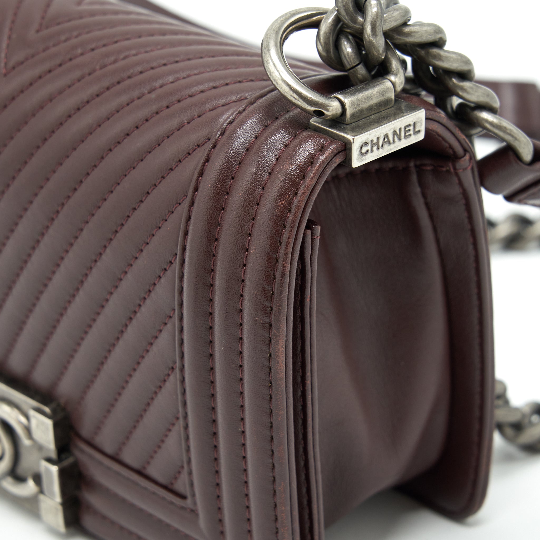 CHANEL CHEVRON SMALL BOY BAG LAMBSKIN BURGUNDY RUTHENIUM HARDWARE