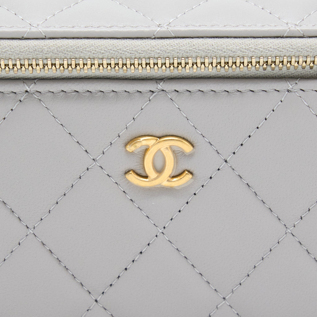 CHANEL 22B PEARL CRUSH LONG VANITY WITH CHAIN LAMBSKIN GREY GHW