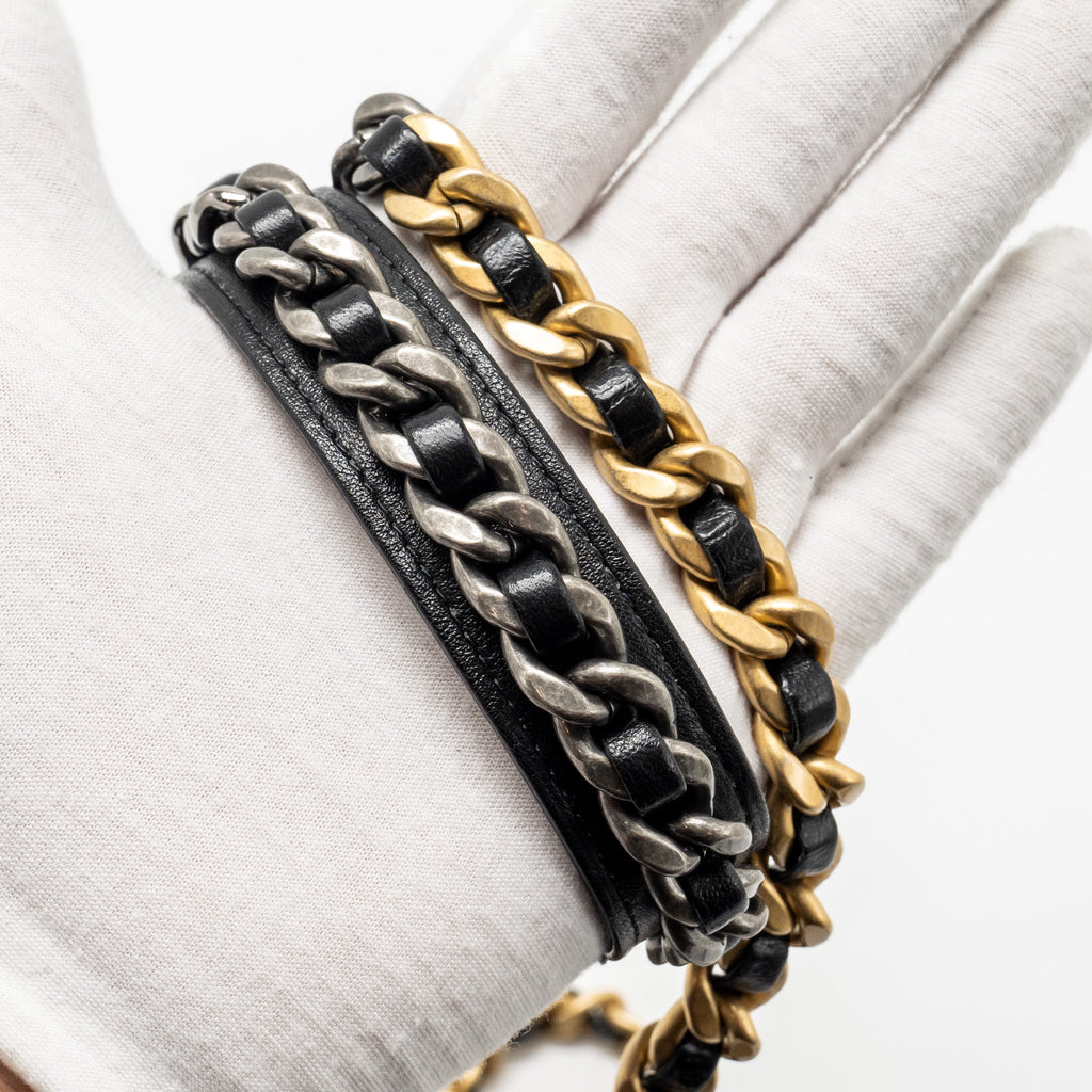 CHANEL 19 WALLET ON CHAIN LAMBSKIN BLACK MULTICOLOUR HARDWARE