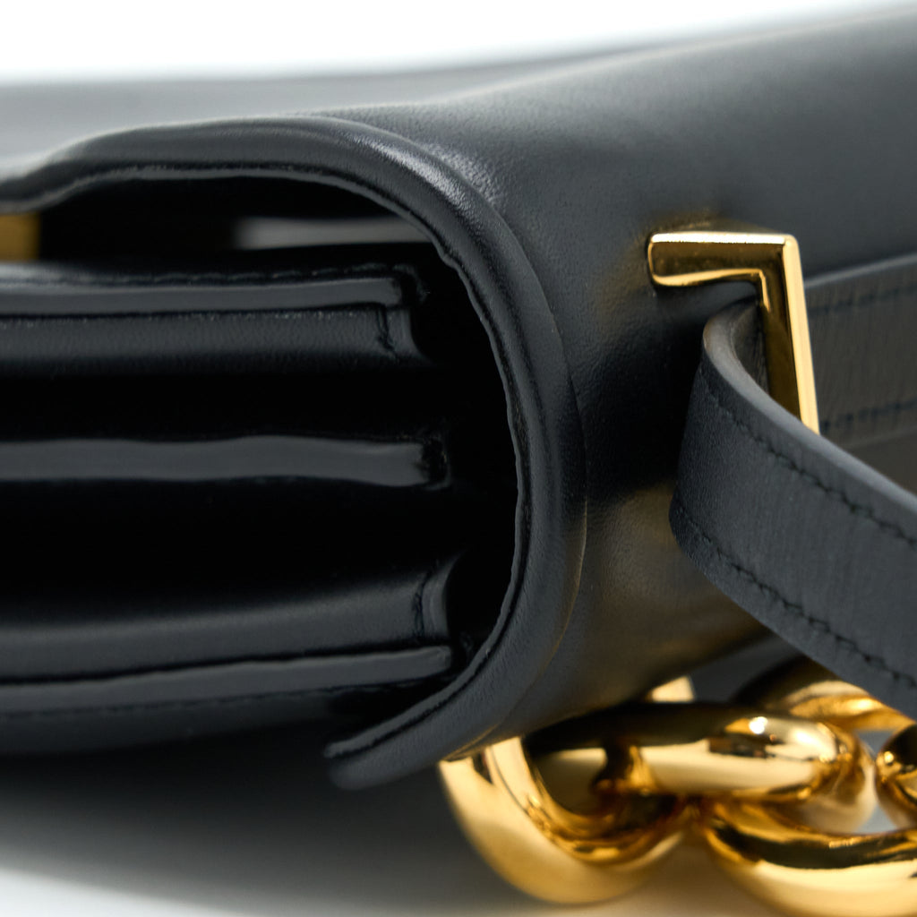 BOTTEGA VENETA SMALL MOUNT BAG CALFSKIN BLACK GHW