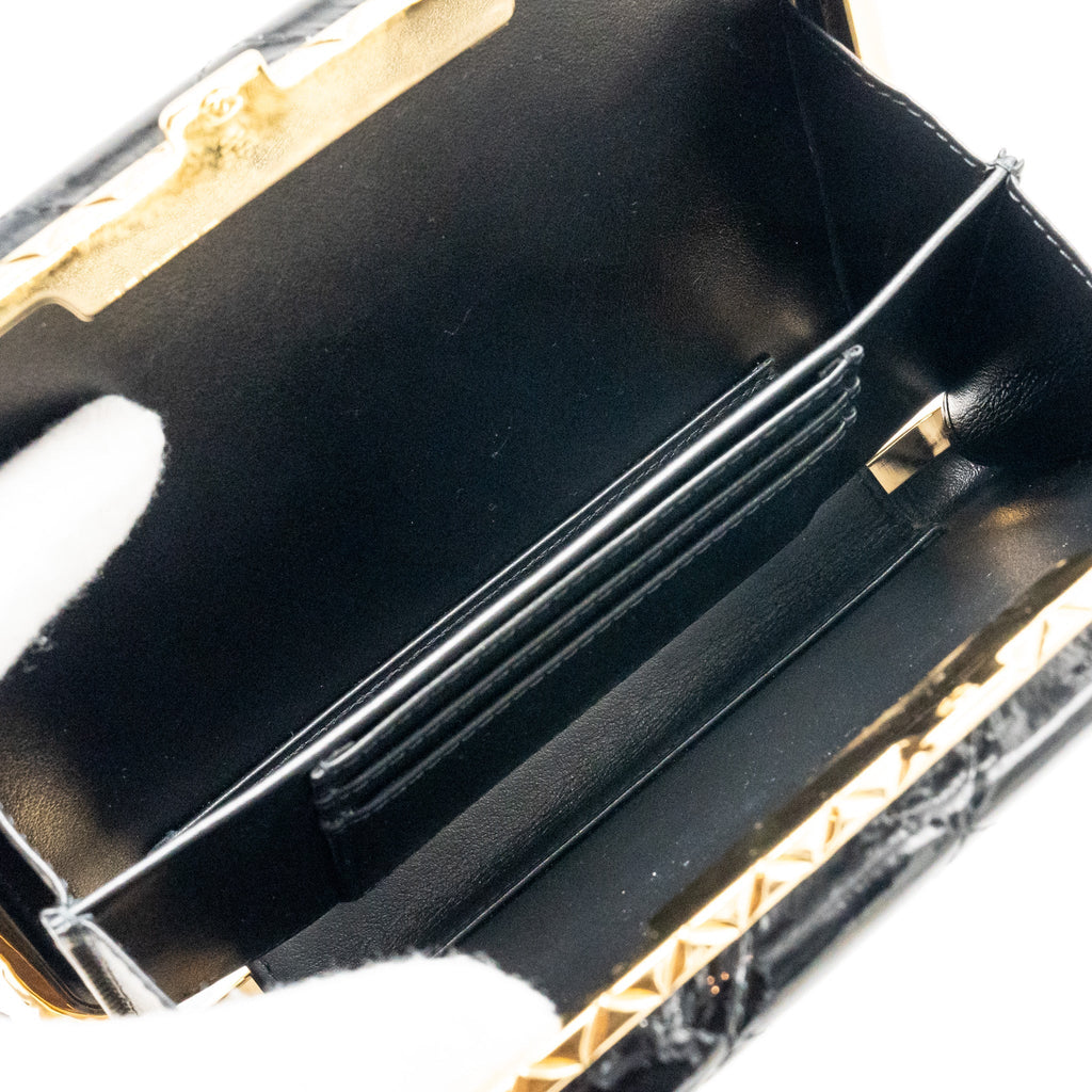 CHANEL 21A CC BOX WITH CHAIN PATENT BLACK GHW