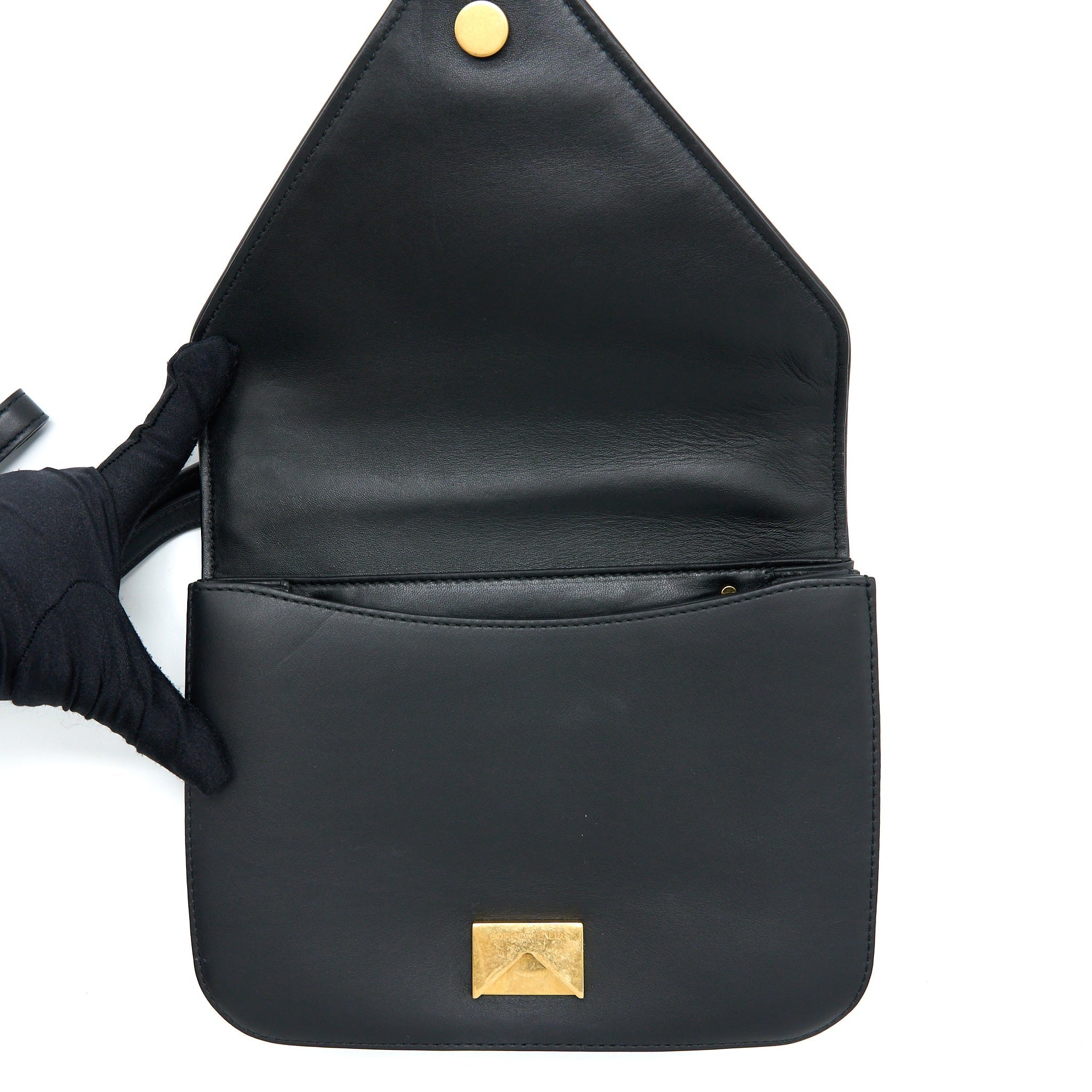BOTTEGA VENETA SMALL MOUNT BAG CALFSKIN BLACK GHW