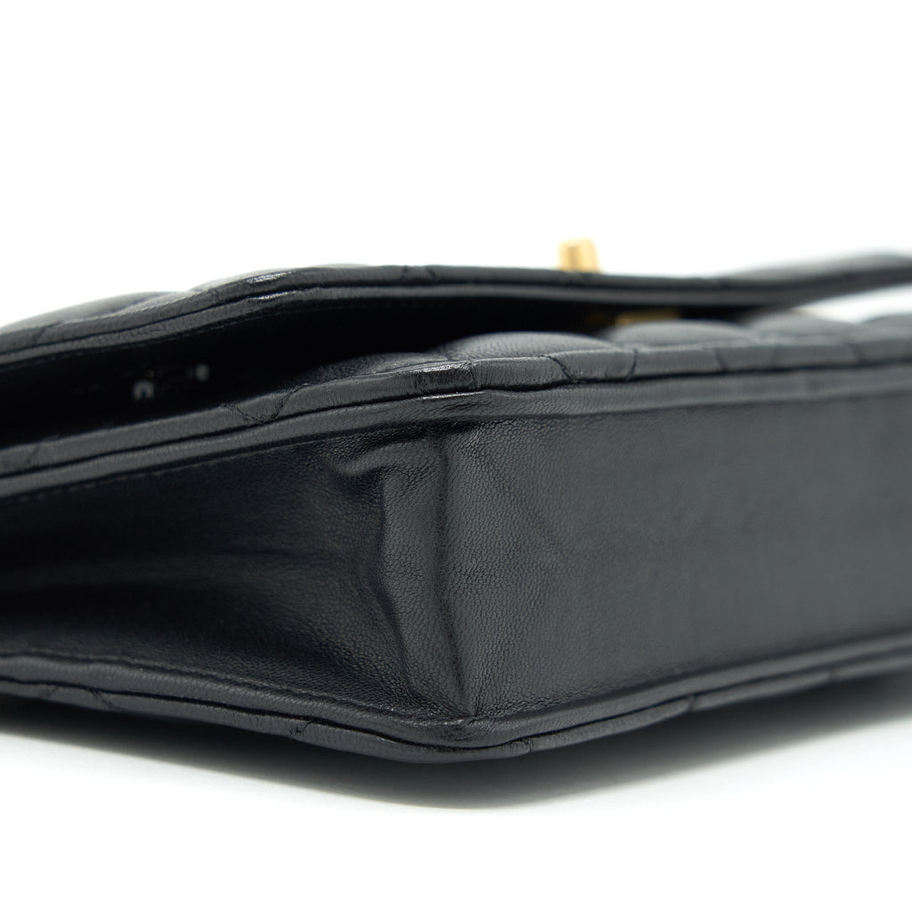 CHANEL 22C PEARL CRUSH WALLET ON CHAIN LAMBSKIN BLACK GHW (MICROCHIP)