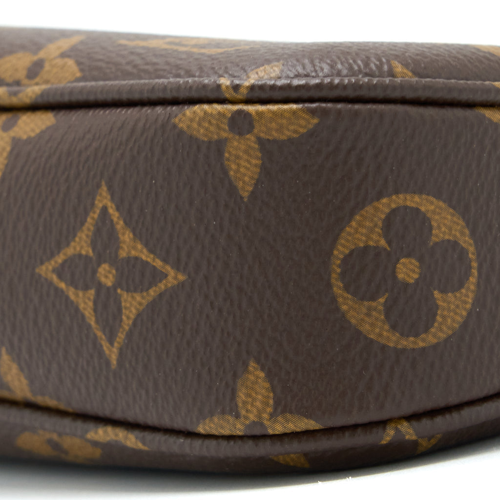 LOUIS VUITTON POCHETTE ACCESSORIES MONOGRAM CANVAS GHW