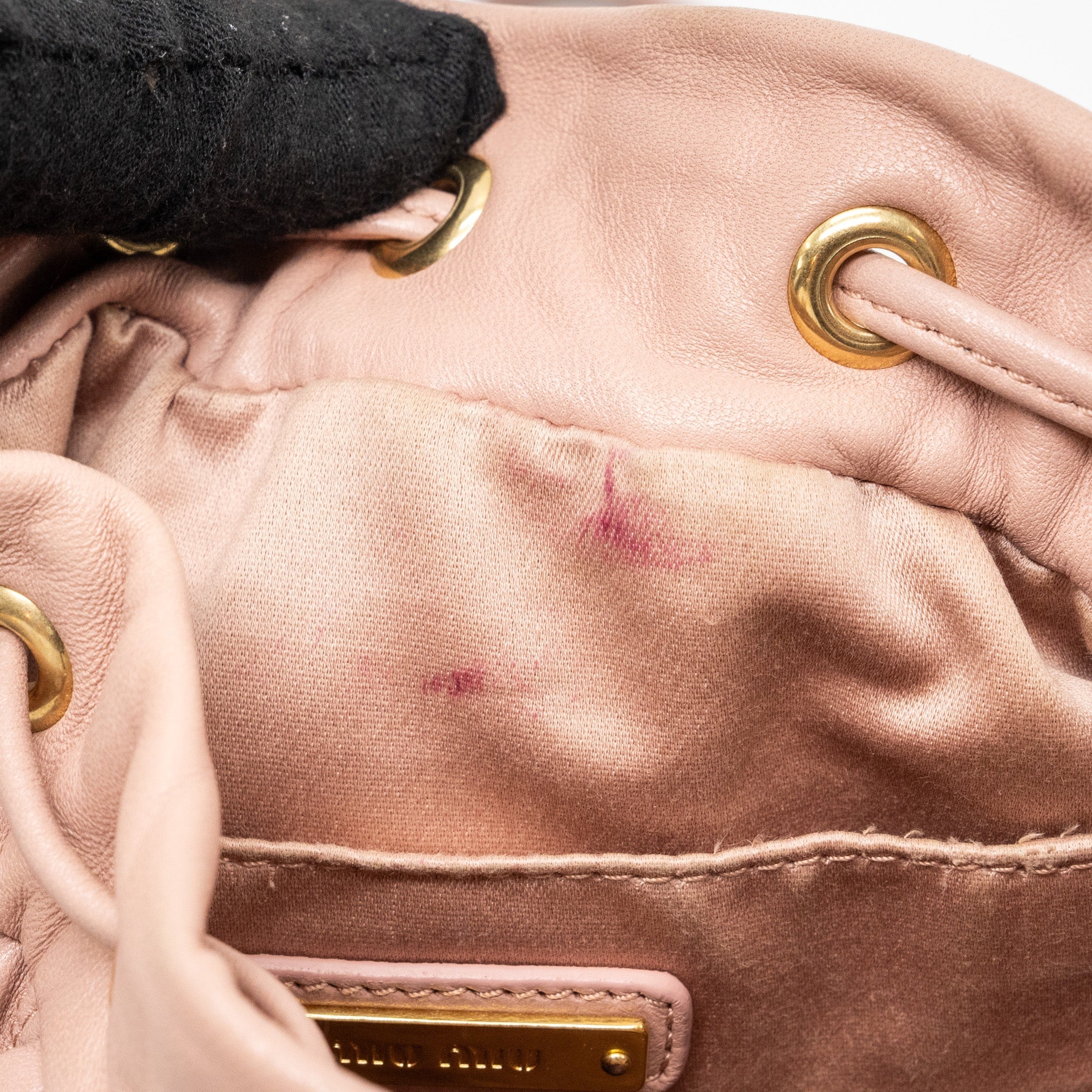 MIUMIU MATELASSE BUCKET BAG NAPPA PINK GHW