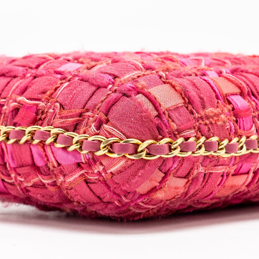CHANEL VERTICAL PHONE CASE TWEED PINK GHW