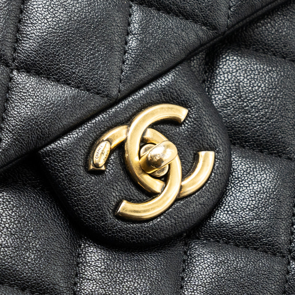 CHANEL CHAINS HANDLE FLAP BAG LAMBSKIN BLACK GHW