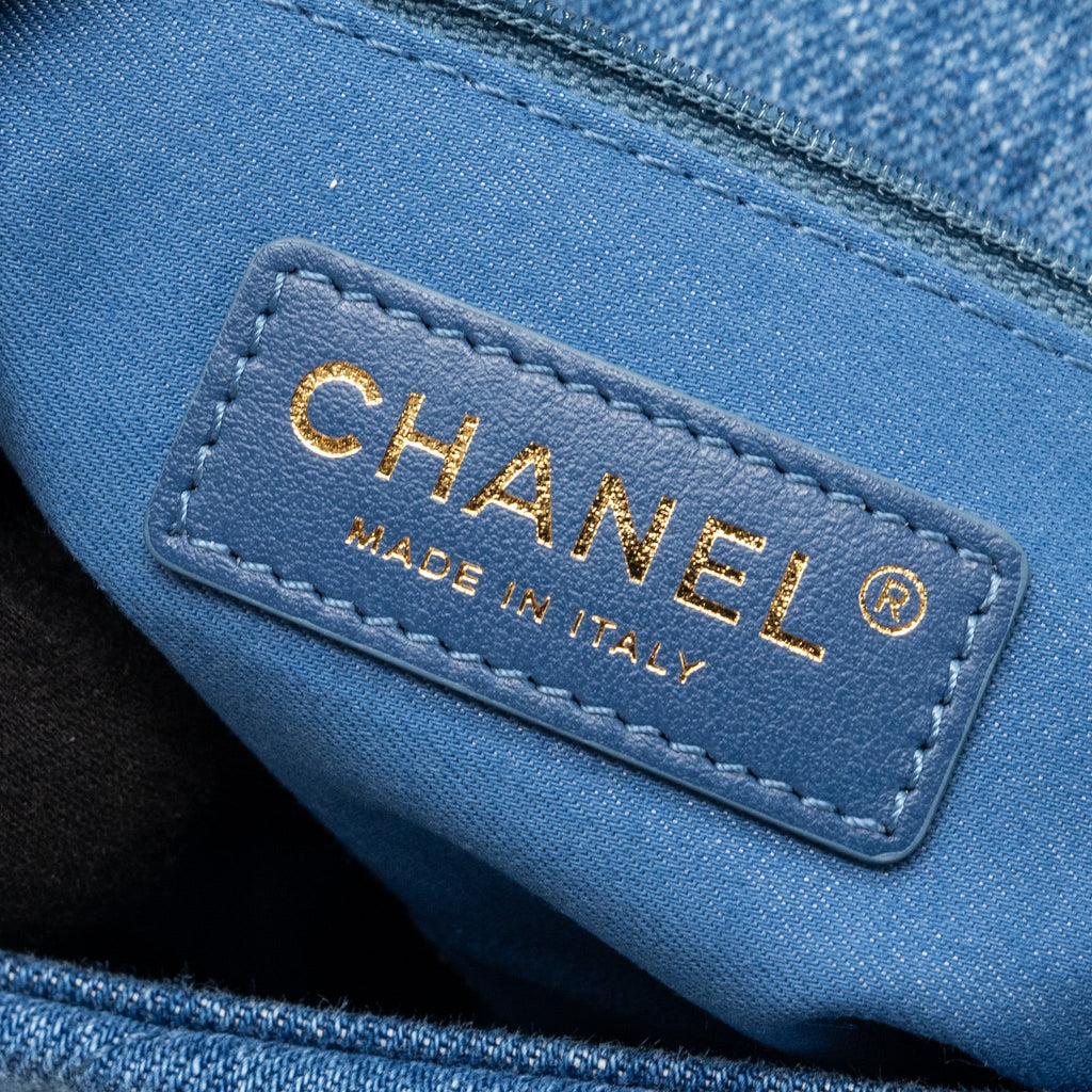 CHANEL 22P SMALL FLAP BAG DENIM BLUE GHW (MICROCHIP)