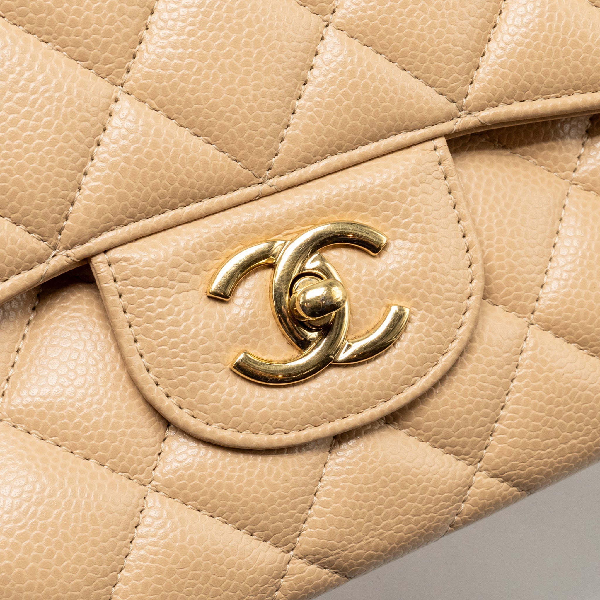 CHANEL JUMBO CLASSIC DOUBLE FLAP BAG CAVIAR BEIGE GHW (MICROCHIP)