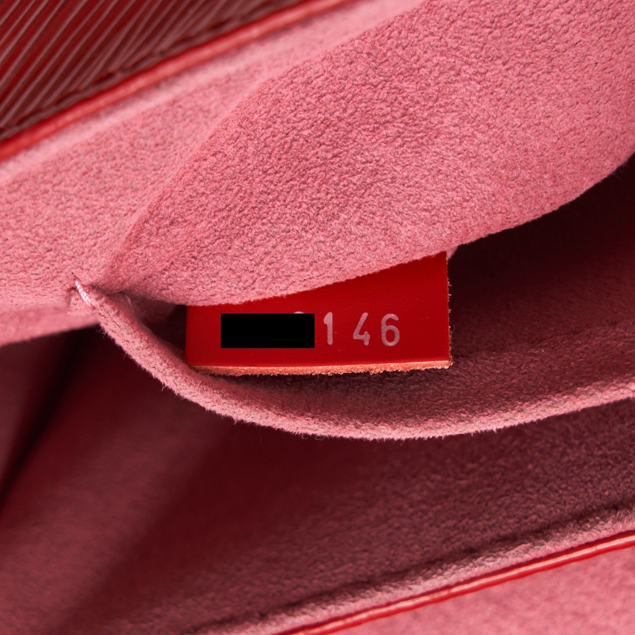 LOUIS VUITTON TWIST BAG MM RED SHW