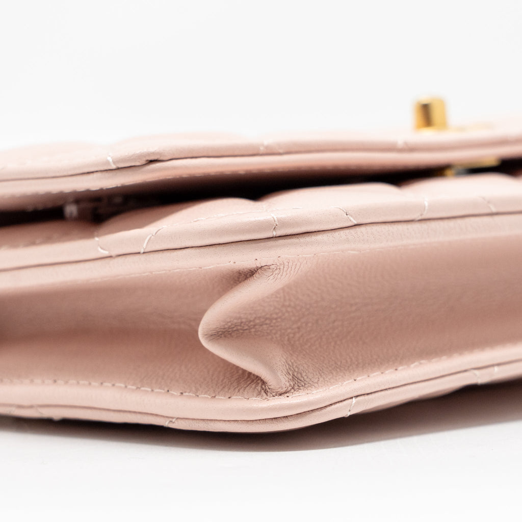CHANEL PEARL CRUSH WALLET ON CHAIN LAMBSKIN LIGHT PINK GHW (MICROCHIP)