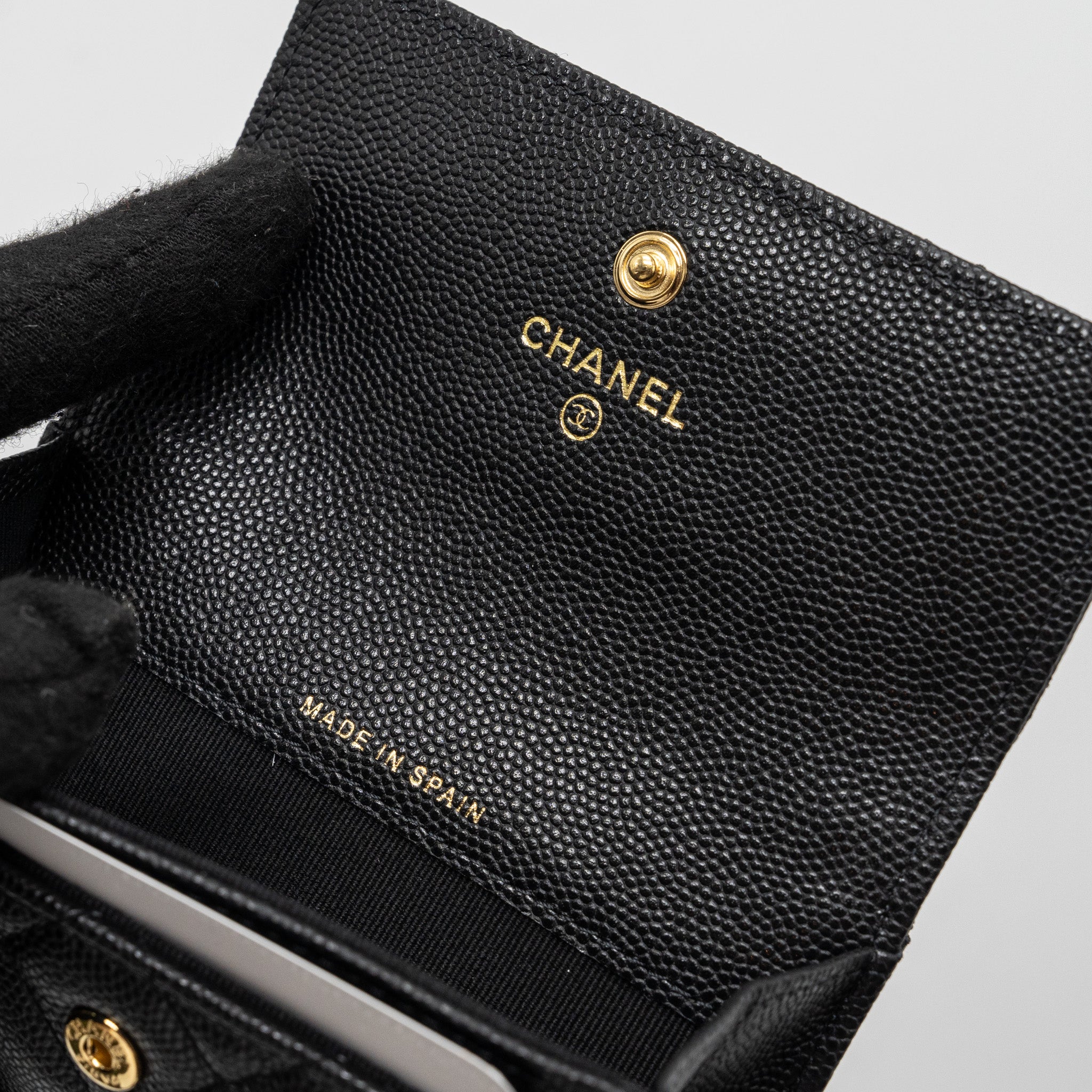CHANEL QUILTED FLAP CARD HOLDER WITH HEART CHARM CAVIAR BLACK GHW (MICROCHIP)