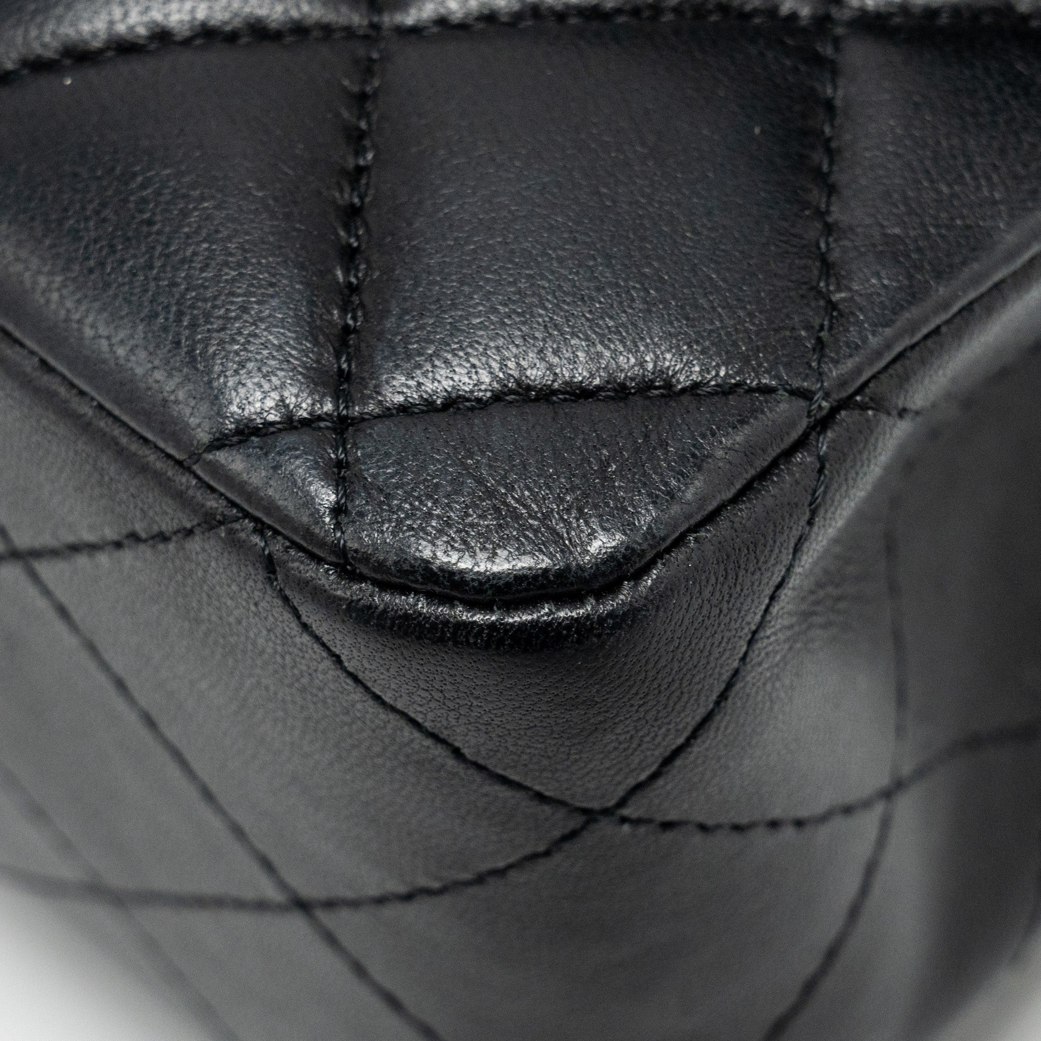 CHANEL  MEDIUM CLASSIC DOUBLE  FLAP BAG LAMBSKIN BLACK GHW