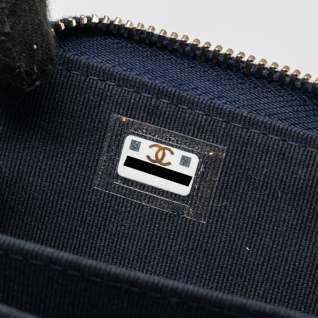 CHANEL QUILTED ZIP CARD HOLDER CAVIAR NAVY SHW (MICROCHIP)
