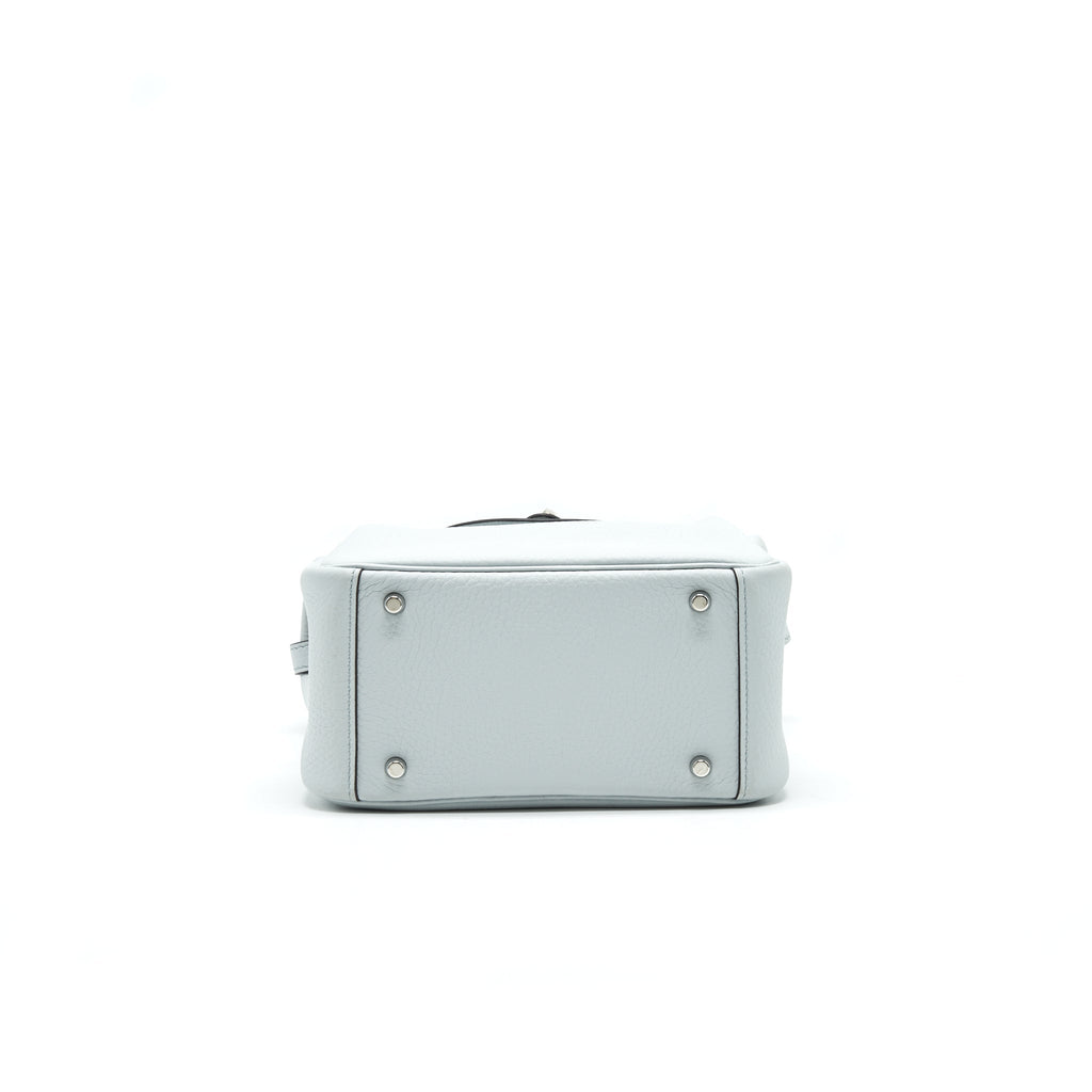 HERMES MINI LINDY 08 BLEU PALE SHW
