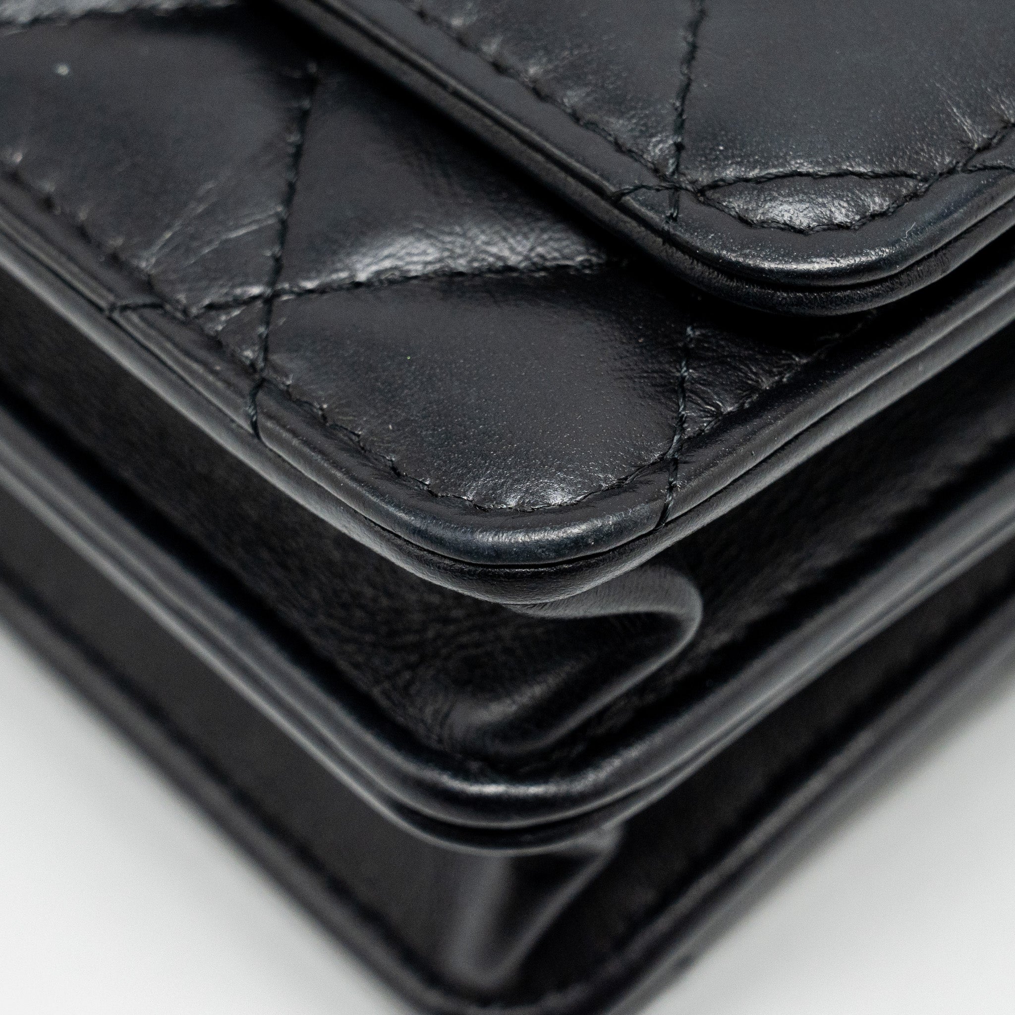 CHANEL MINI 2.55 REISSUE WALLET ON CHAIN AGED CALFSKIN BLACK GHW (MICROCHIP)