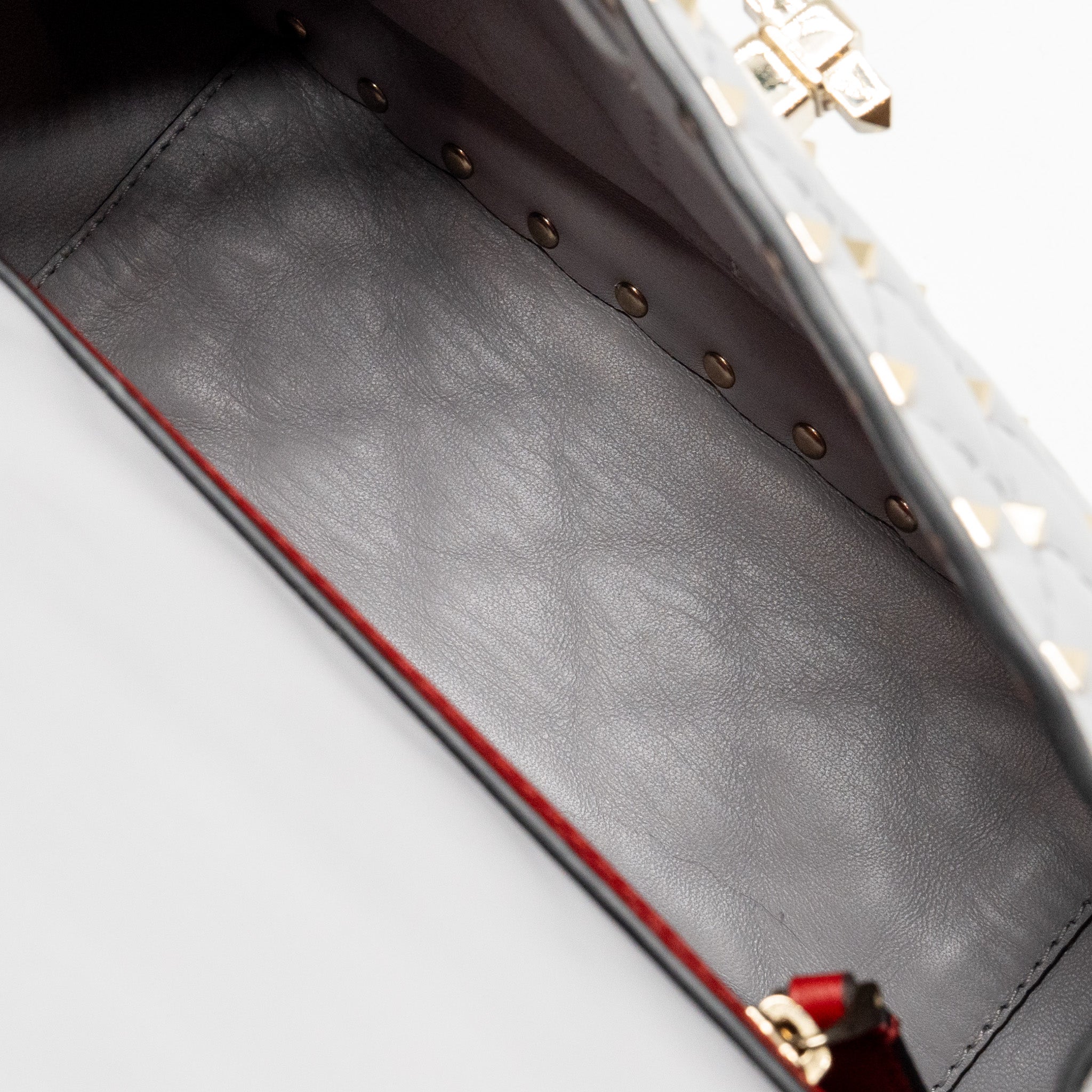 VALENTINO MEDIUM ROCKSTUD SPIKE BAG LAMBSKIN NAPPA LIGHT GREY LGHW