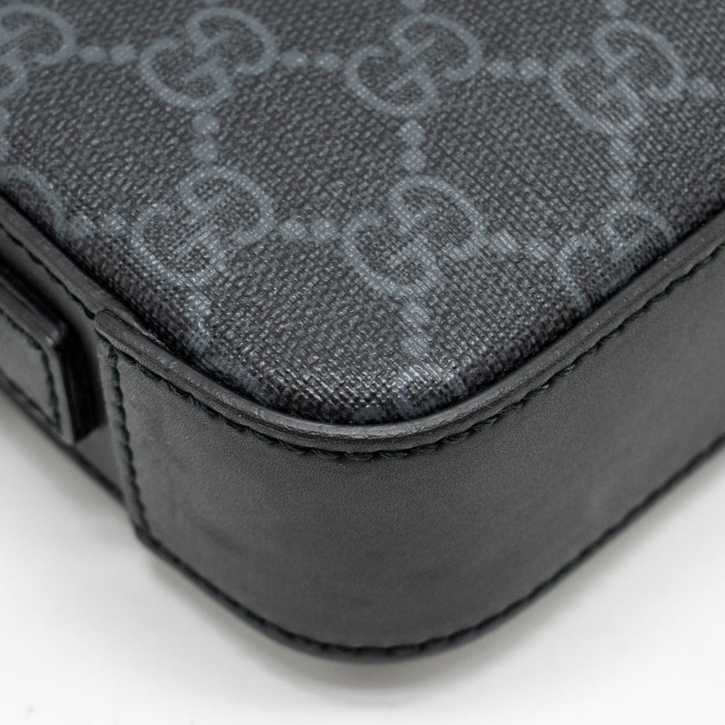 GUCCI POUCH GG SUPREME CANVAS BLACK SHW