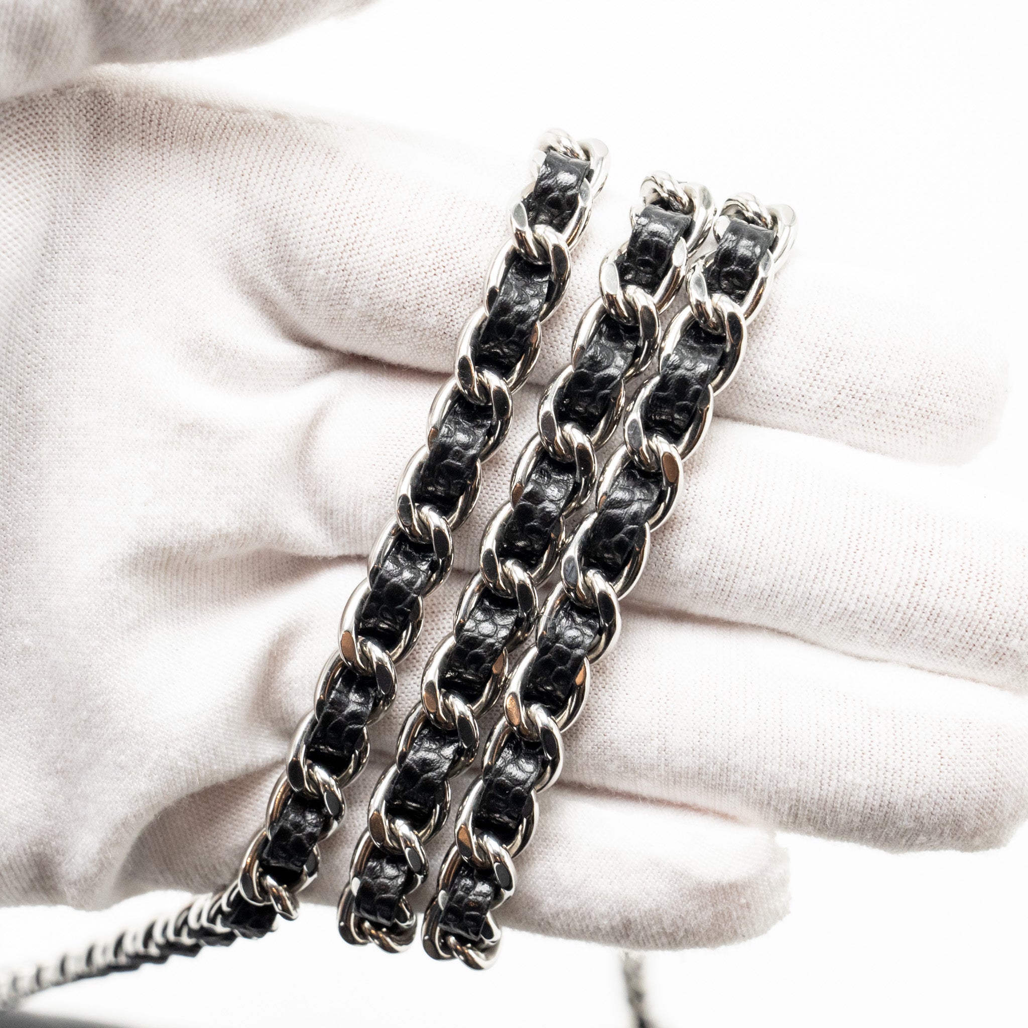 CHANEL CLASSIC WALLET ON CHAIN CAVIAR BLACK SHW (MICROCHIP)