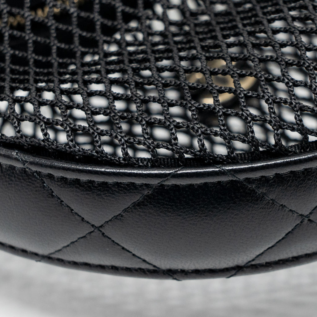 CHANEL 25S HALF MOON CLUTCH MESH/ LAMBSKIN BLACK LGHW (MICROCHIP)