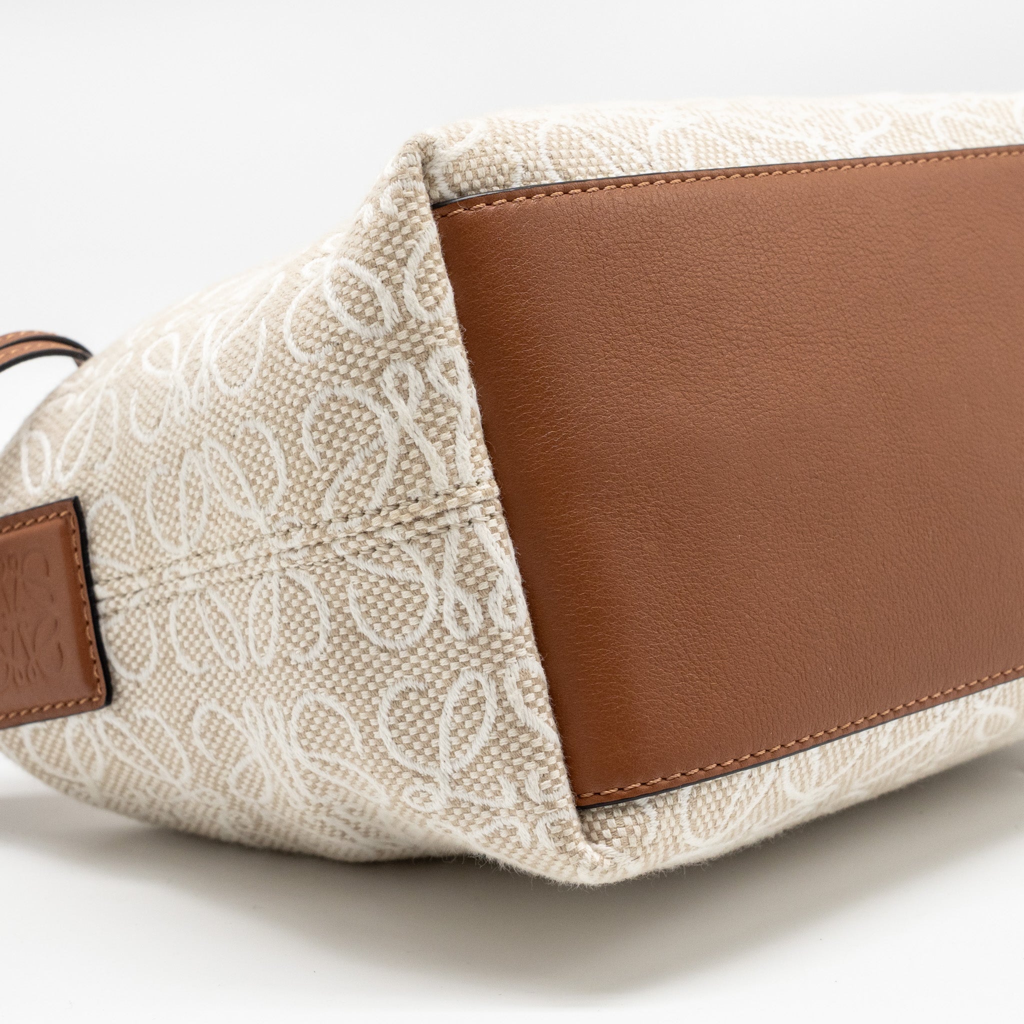 LOEWE SMALL CUBI BAG ANAGRAM JACQUARD CALFSKIN BEIGE/BROWN GHW