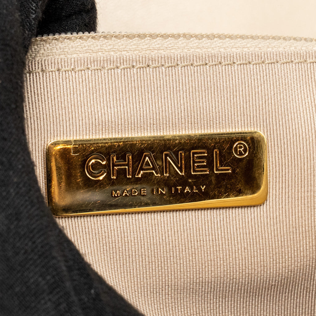 CHANEL MAXI 19 BAG GOATSKIN BEIGE MULTICOLOR HARDWARE