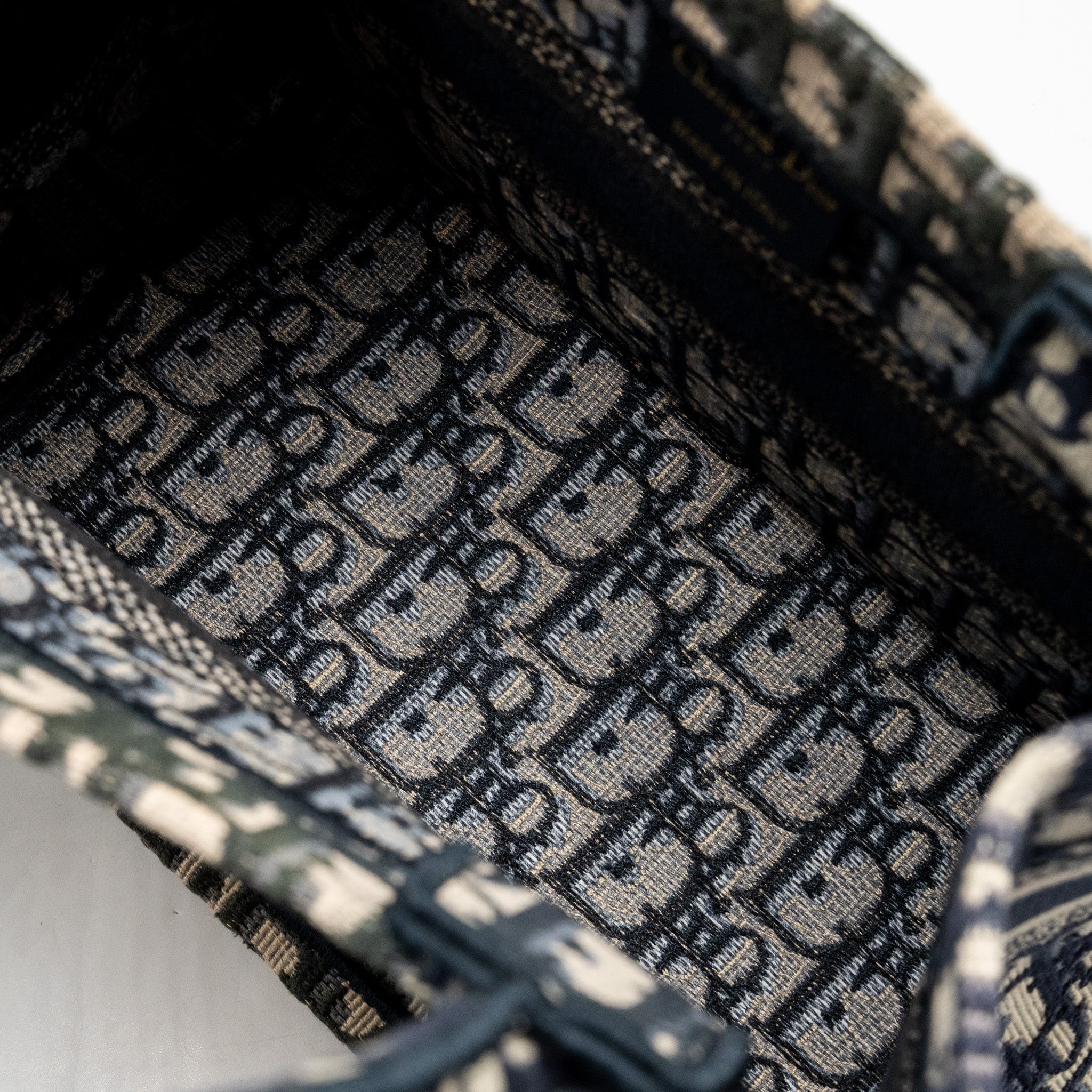 DIOR SMALL BOOK TOTE BLUE/ECRU DIOR OBLIQUE EMBROIDRY