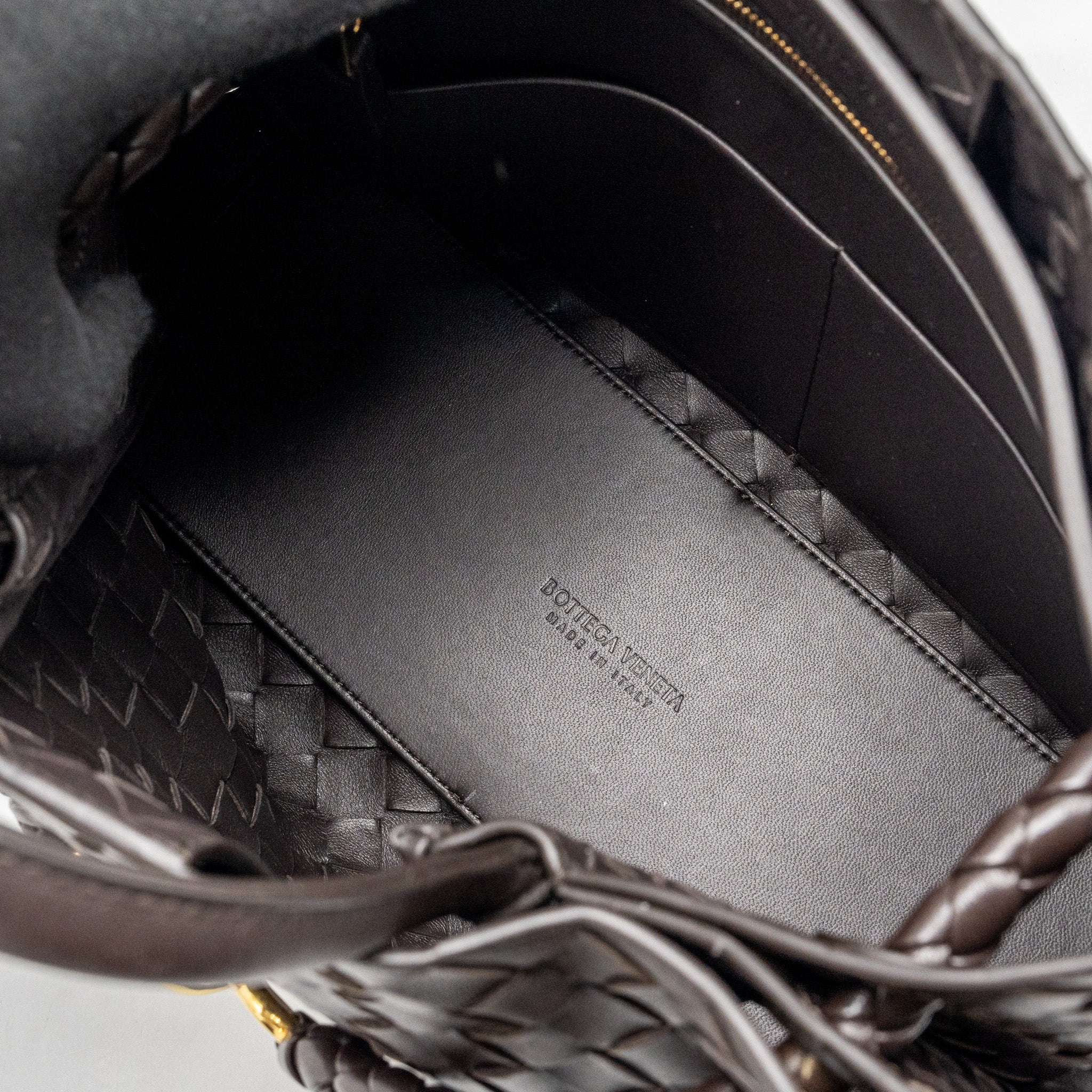 BOTTEGA VENETA MEDIUM ANDIAMO BAG LAMBSKIN FONDANT GHW
