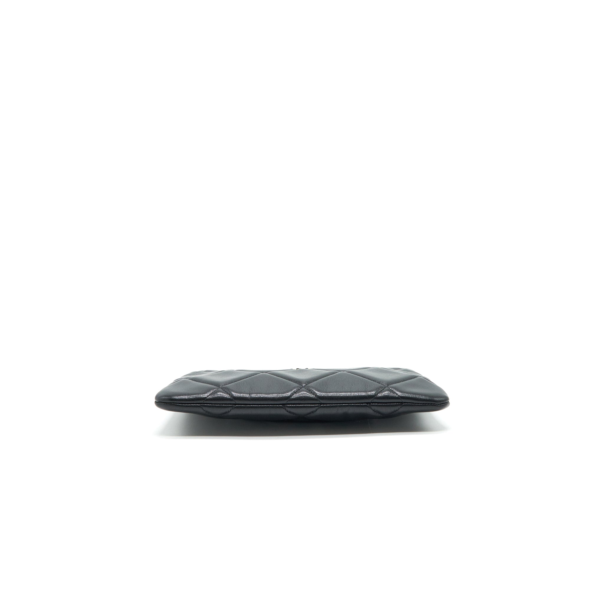 CHANEL 19 POUCH BLACK GHW