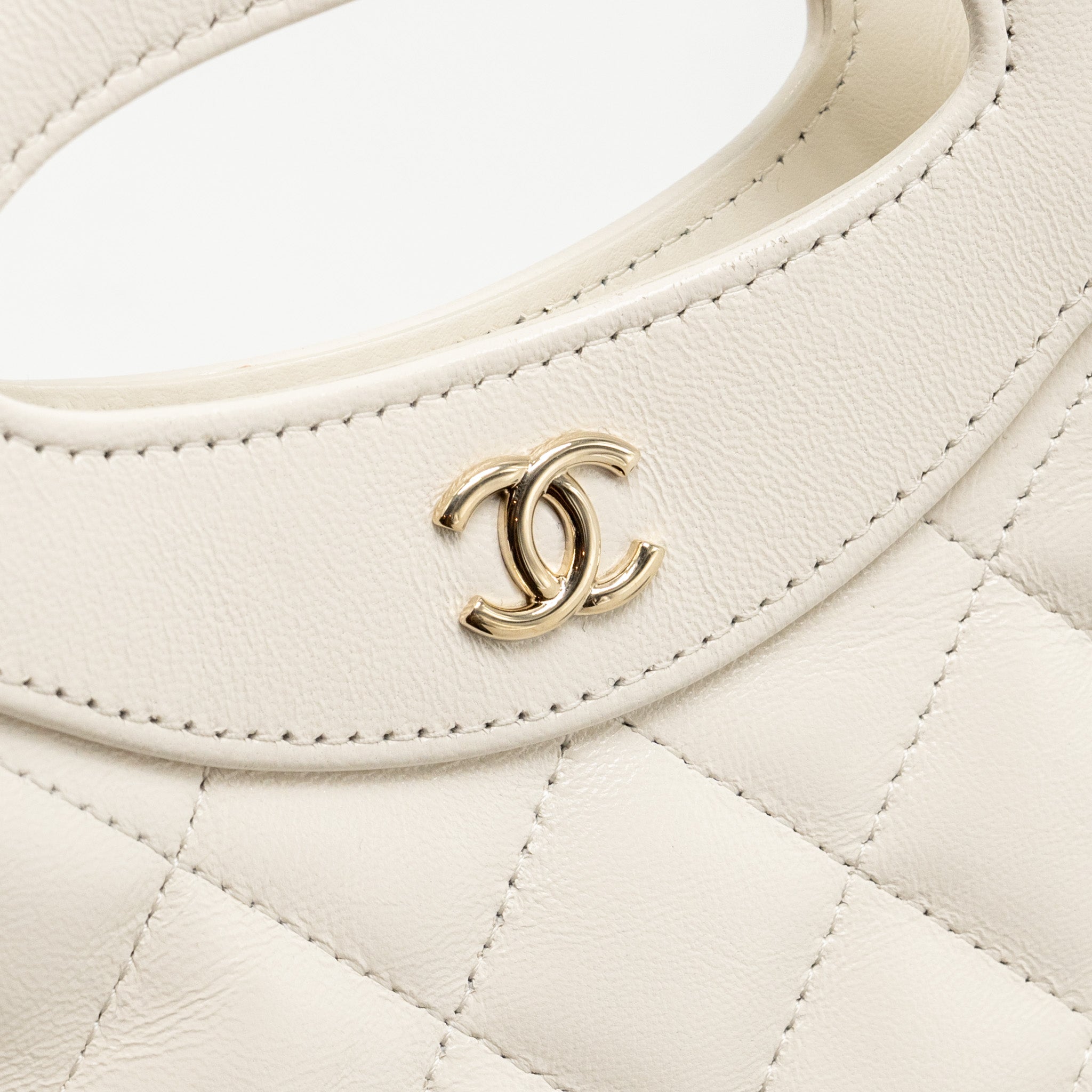 CHANEL MINI 31 CLUTCH WITH CHAIN SHINY LAMBSKIN WHITE LGHW (MICROCHIP)
