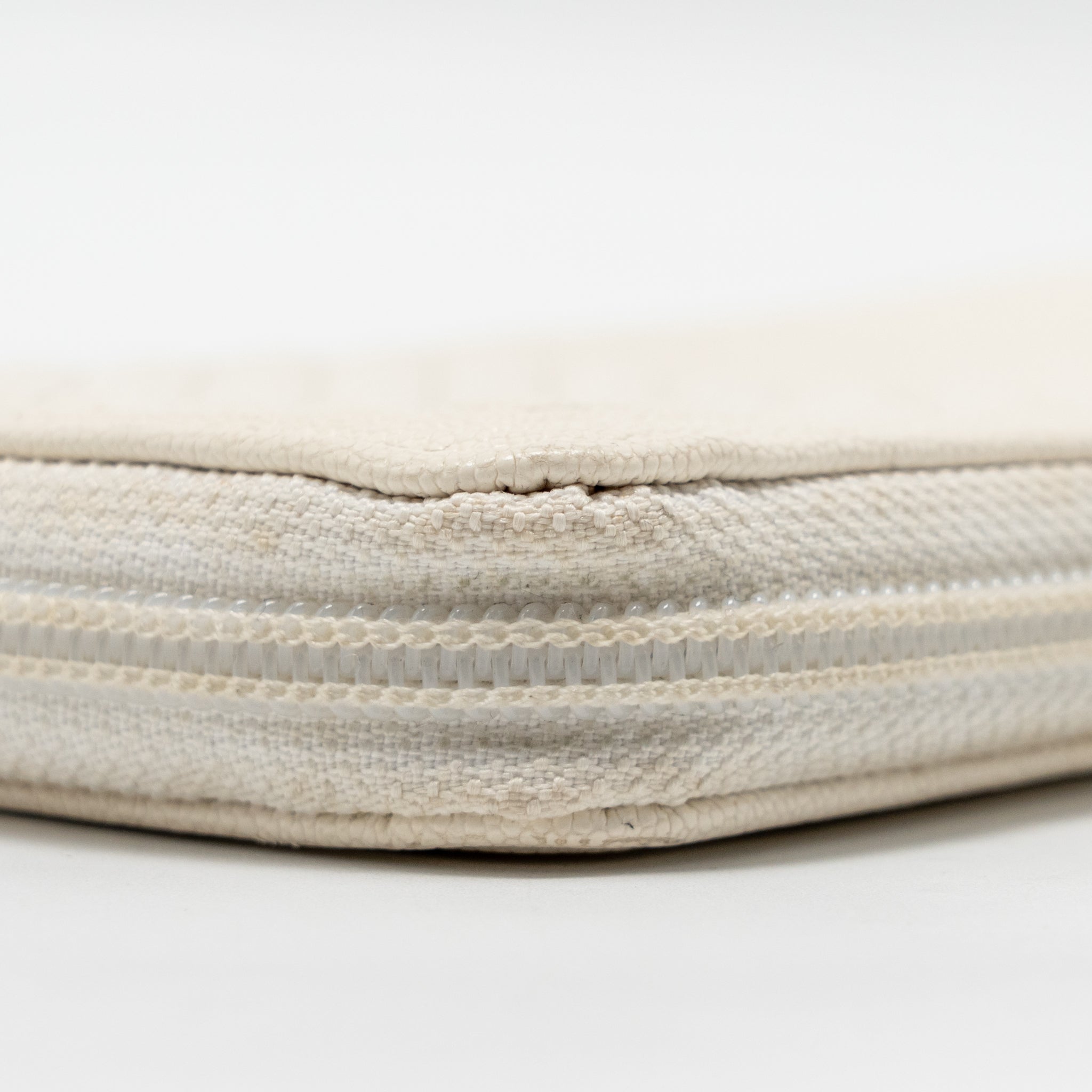 CHANEL CHEVRON BOY ZIP LONG WALLET CAVIAR WHITE LGHW