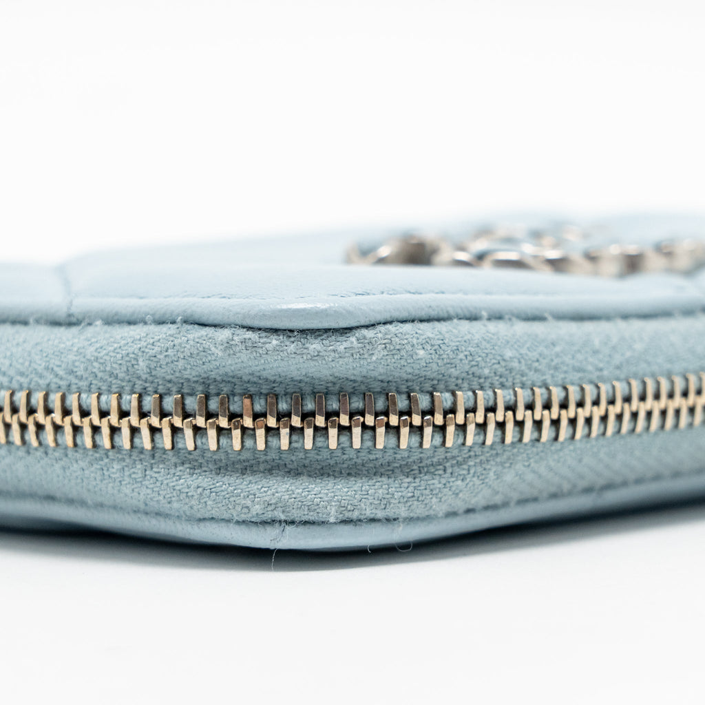 CHANEL 19 ZIP COIN PURSE LAMBSKIN LIGHT BLUE SHW (MICROCHIP)