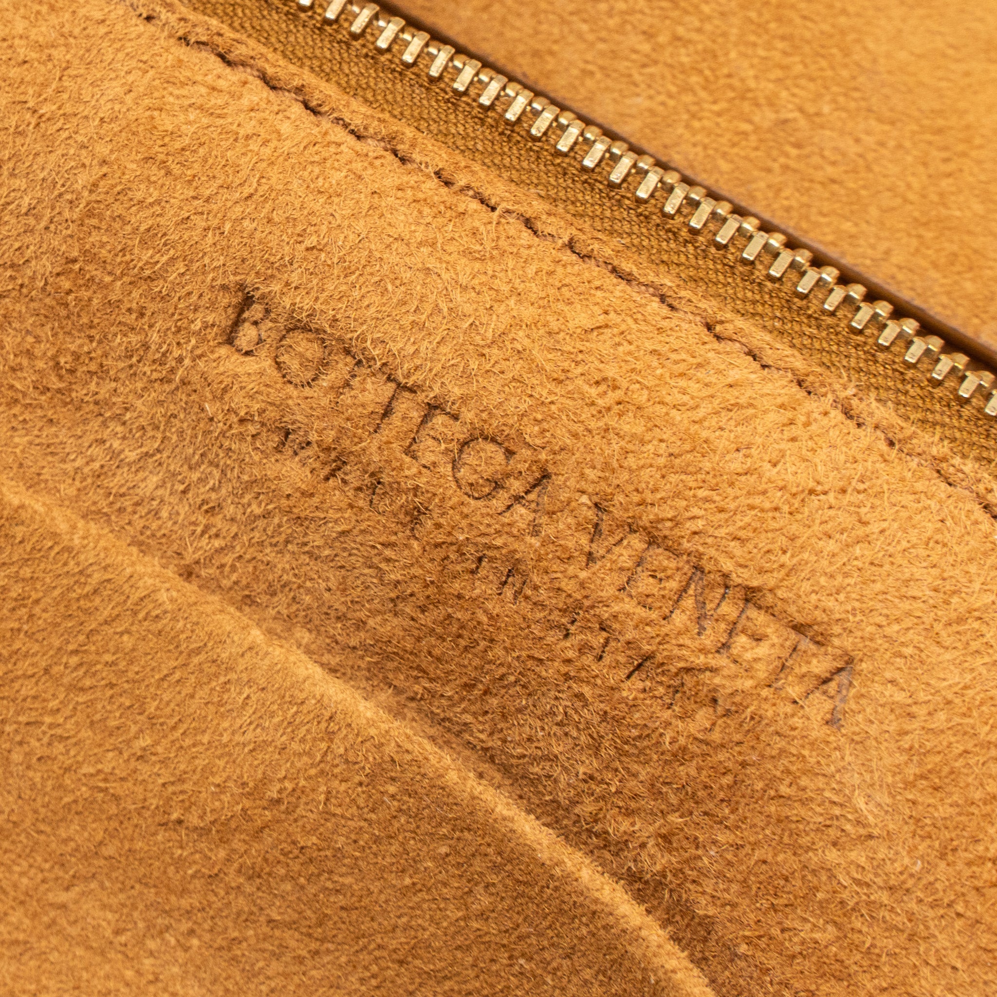 BOTTEGA VENETA SMALL ARCO BAG CALFSKIN WOOD GHW